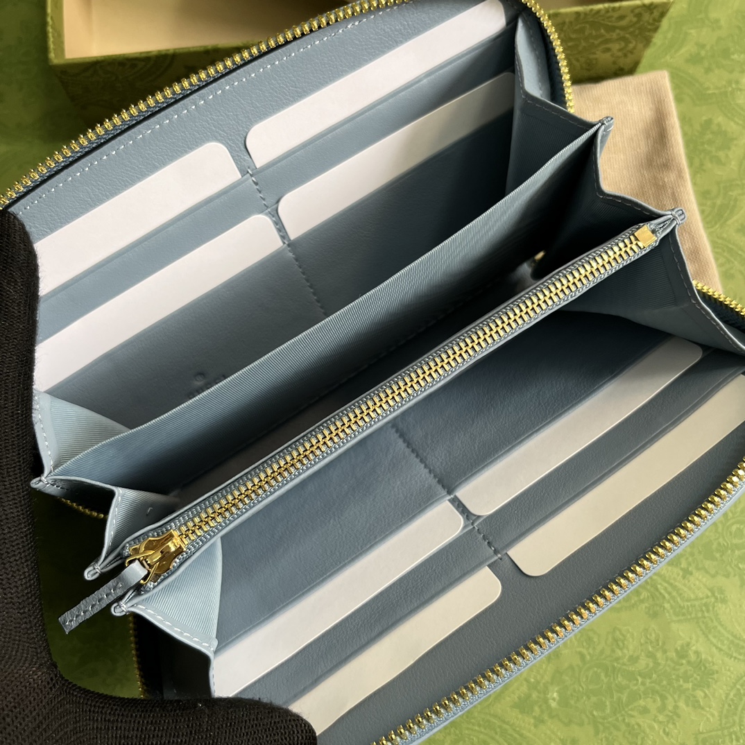 Gucci Classic Leather Clutch Bag