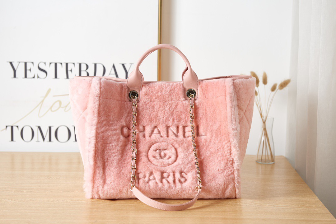 Chanel Paris Winter 2024 New Collection Large Tote Bag