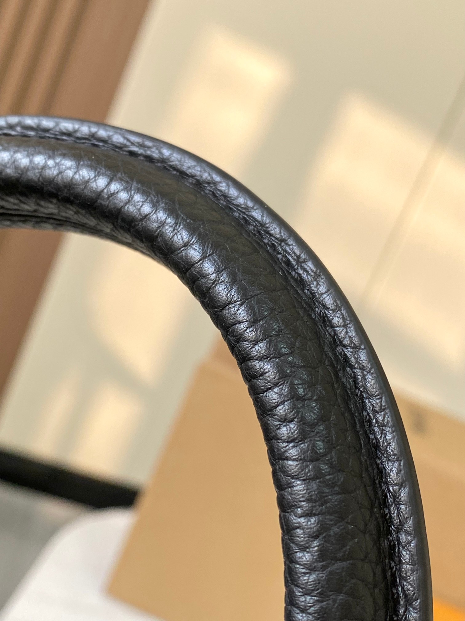 Louis Vuitton Capucines Flower Crown Handbag（Three Sizes）