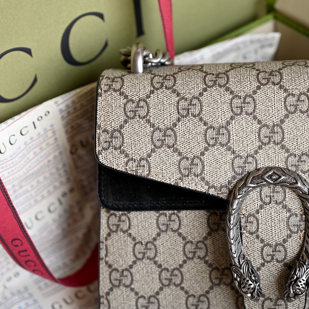 Gucci Classic Rich-Tone Cowhide Chain Crossbody/shoulder Bag