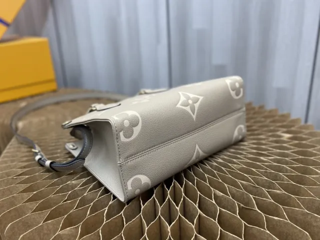 LV ONTHEGO BB Handbag