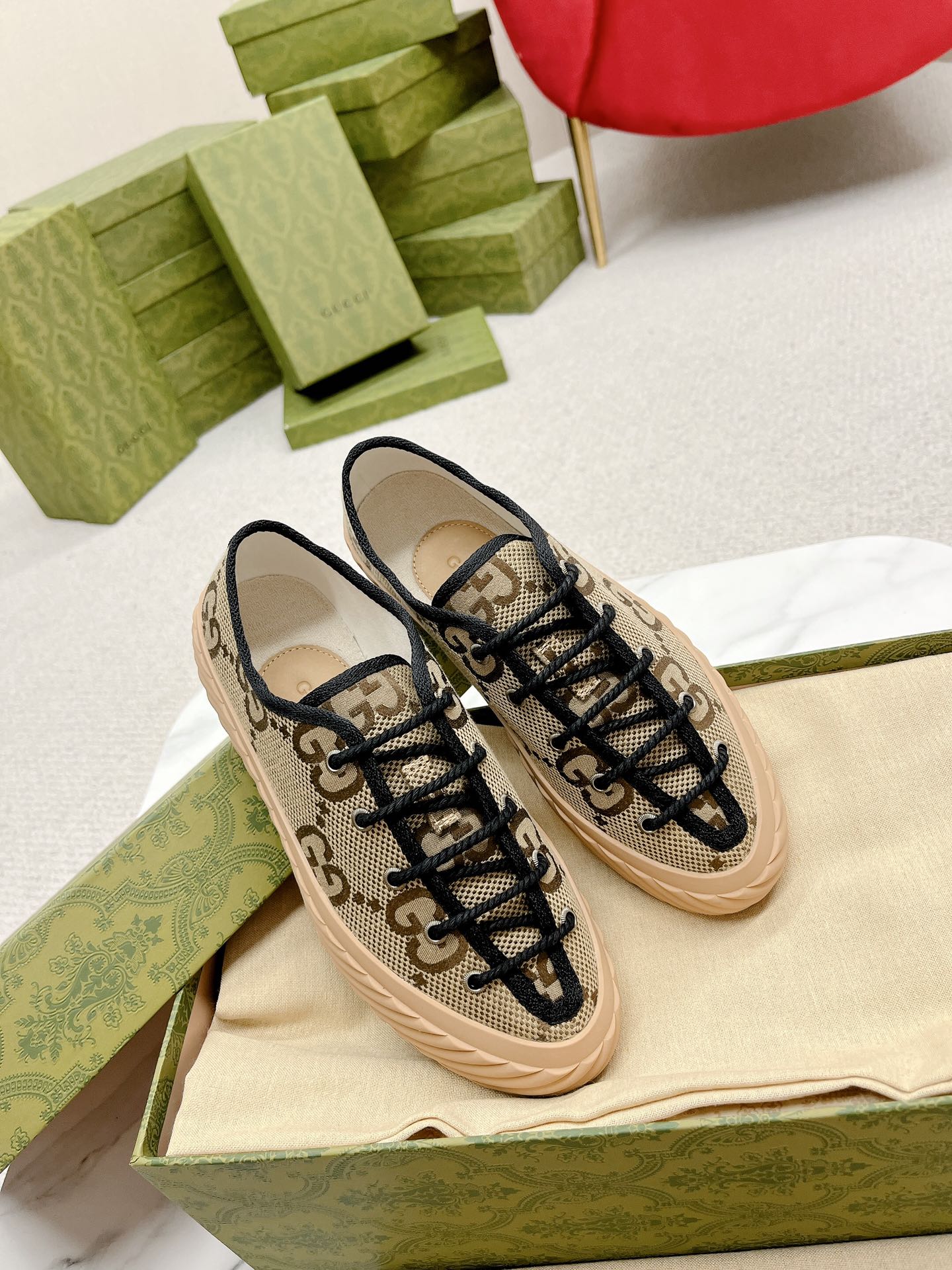 Gucci Classic Leather Sneakers/Flat Shoes