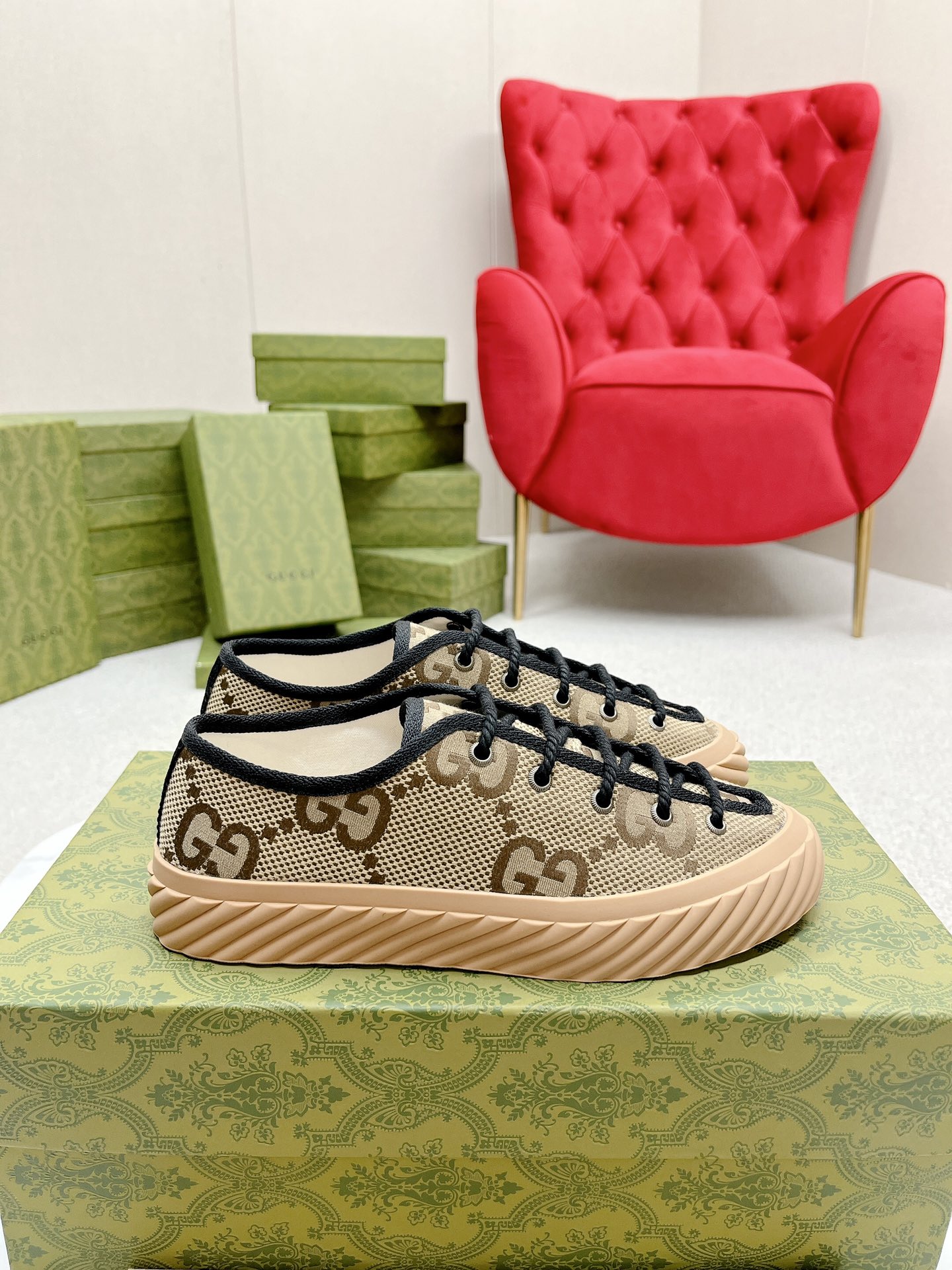 Gucci Classic Leather Sneakers/Flat Shoes