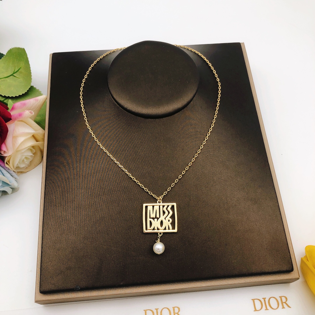Dior Square Polished Necklace