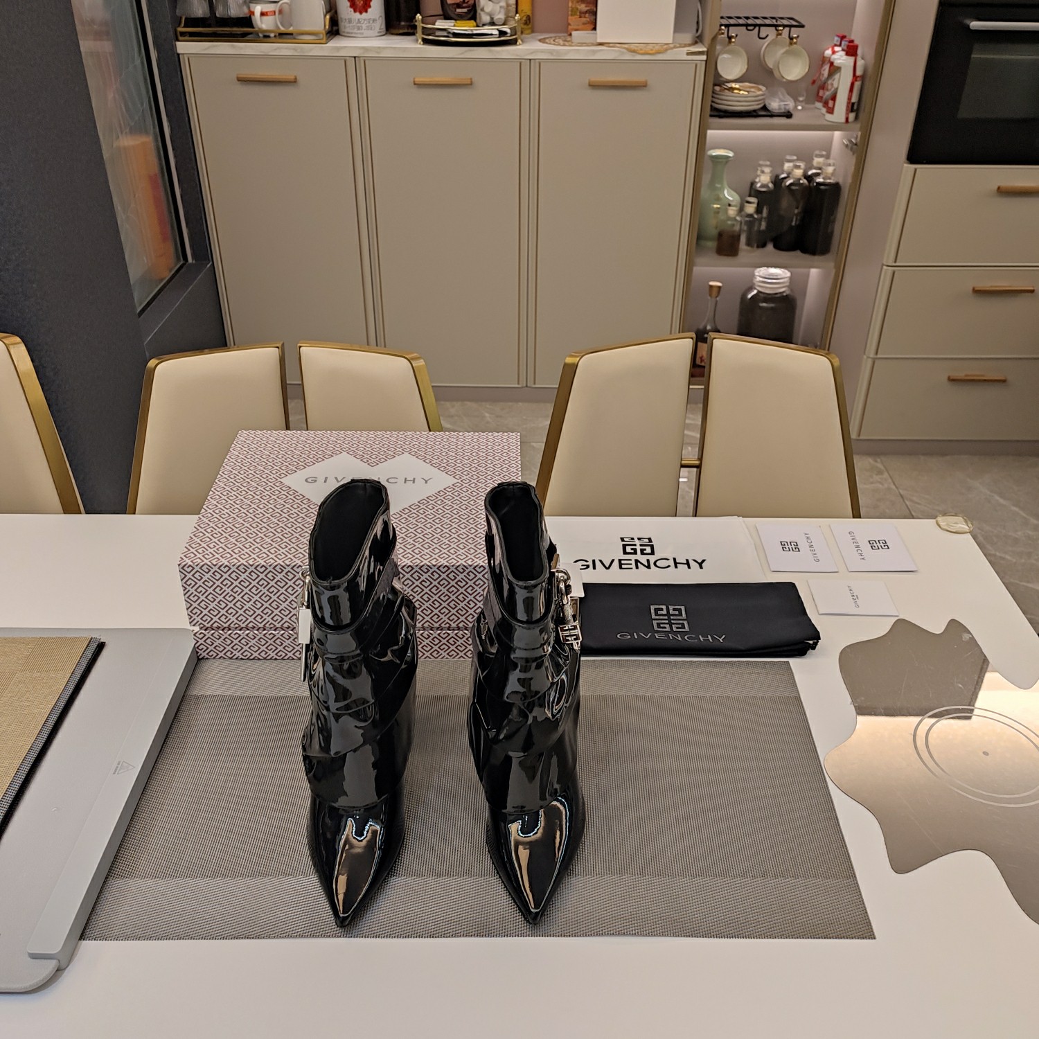 Givenchy Patent Leather Pointed-Toe High-Heeled Short Boots