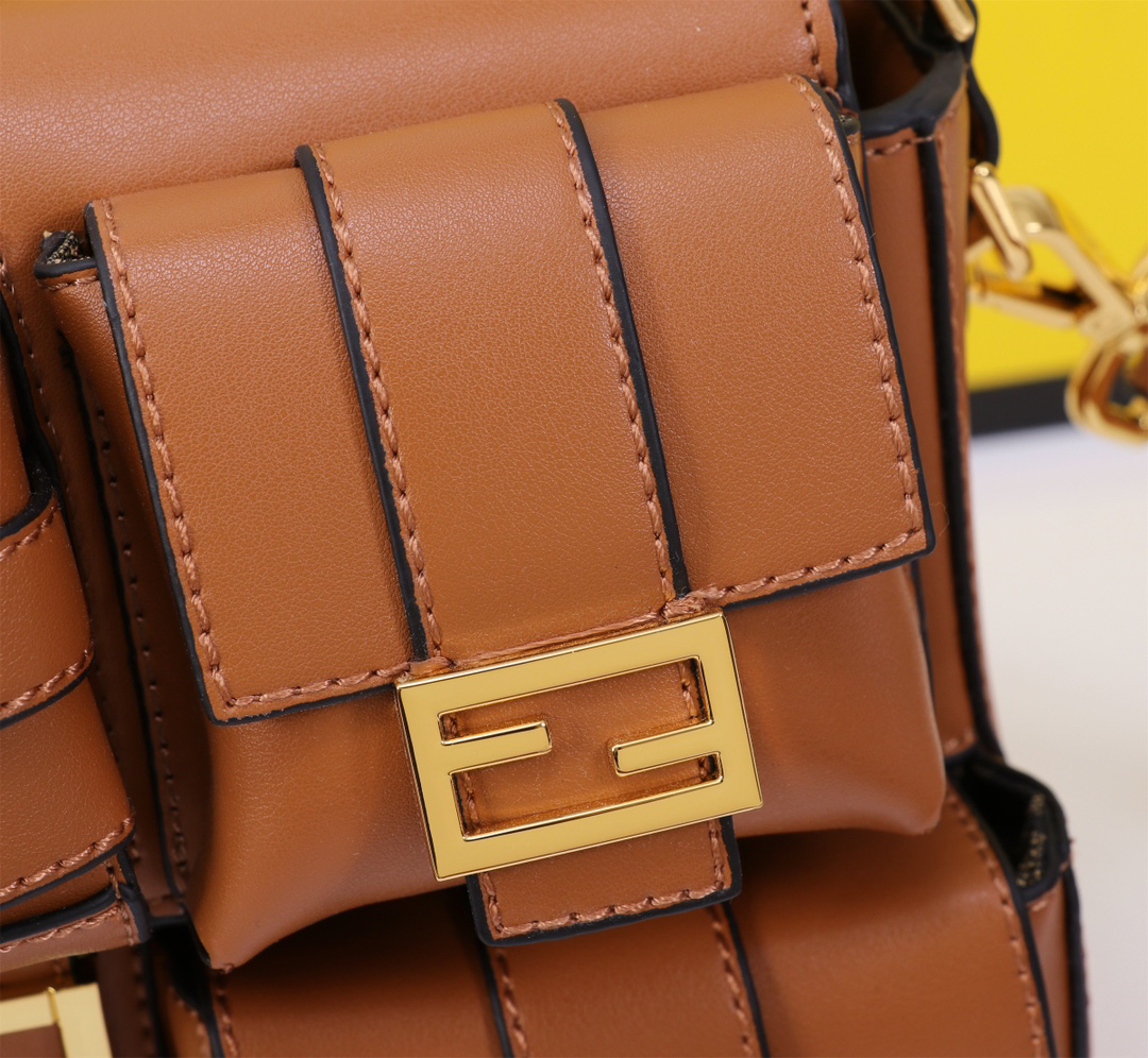 Fendi Baguette Multi-Pocket Handbag