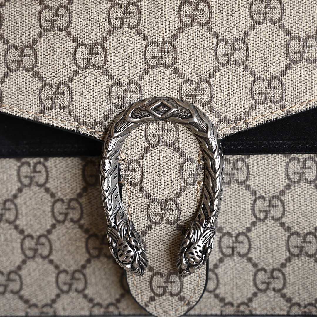 Gucci Classic Rich-Tone Cowhide Chain Crossbody/shoulder Bag