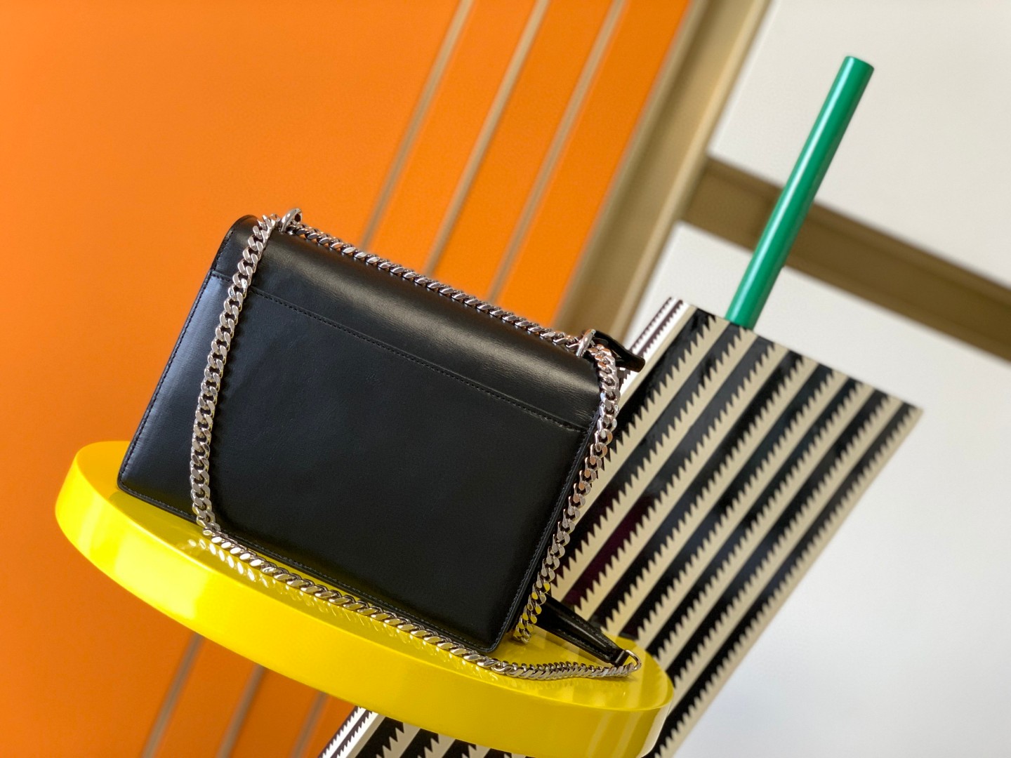 Saint Laurent Classic Chain Shoulder/Crossbody Bag for Women  in Black