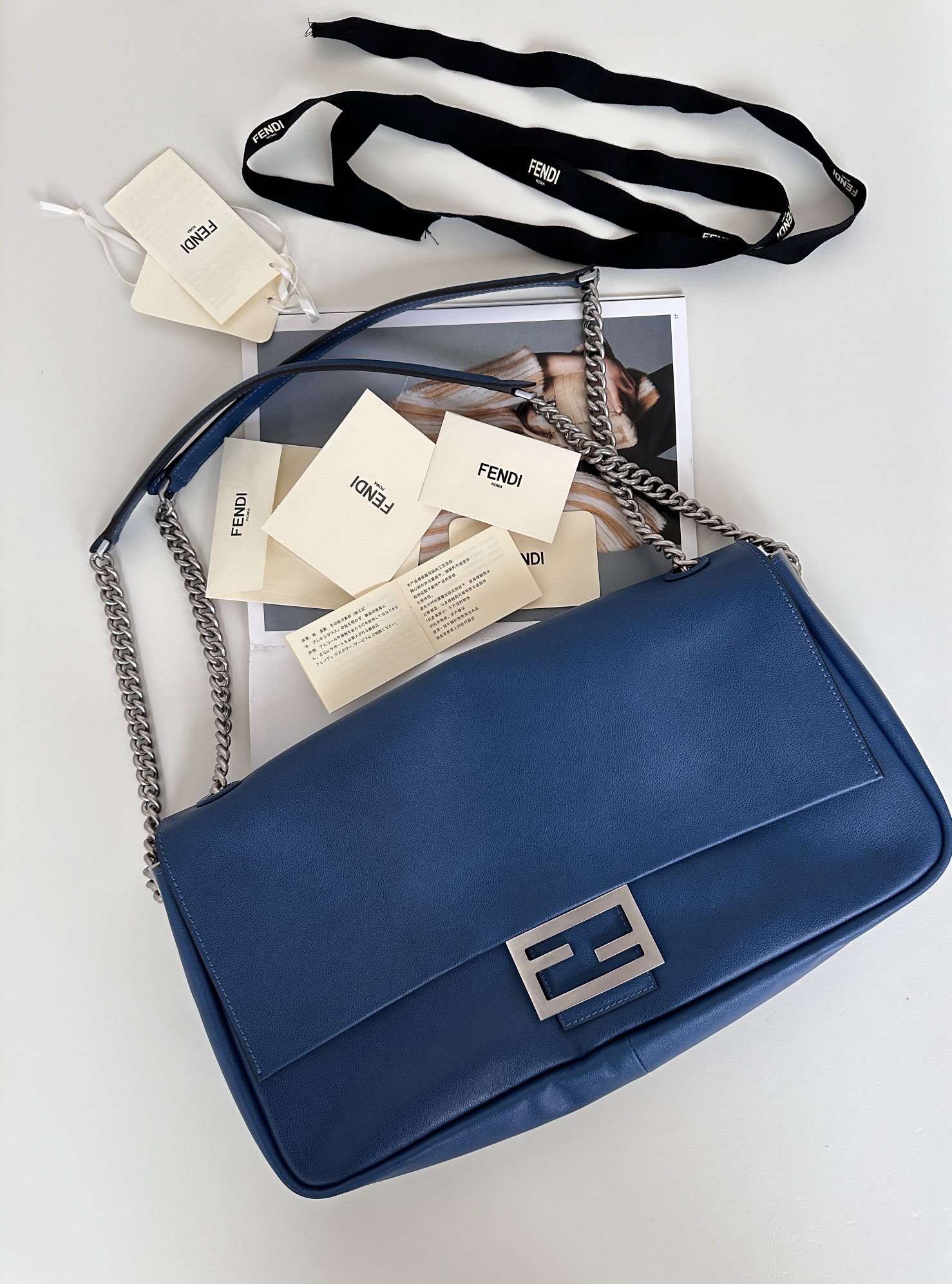 Fendi Baguette Large Chain Handbag