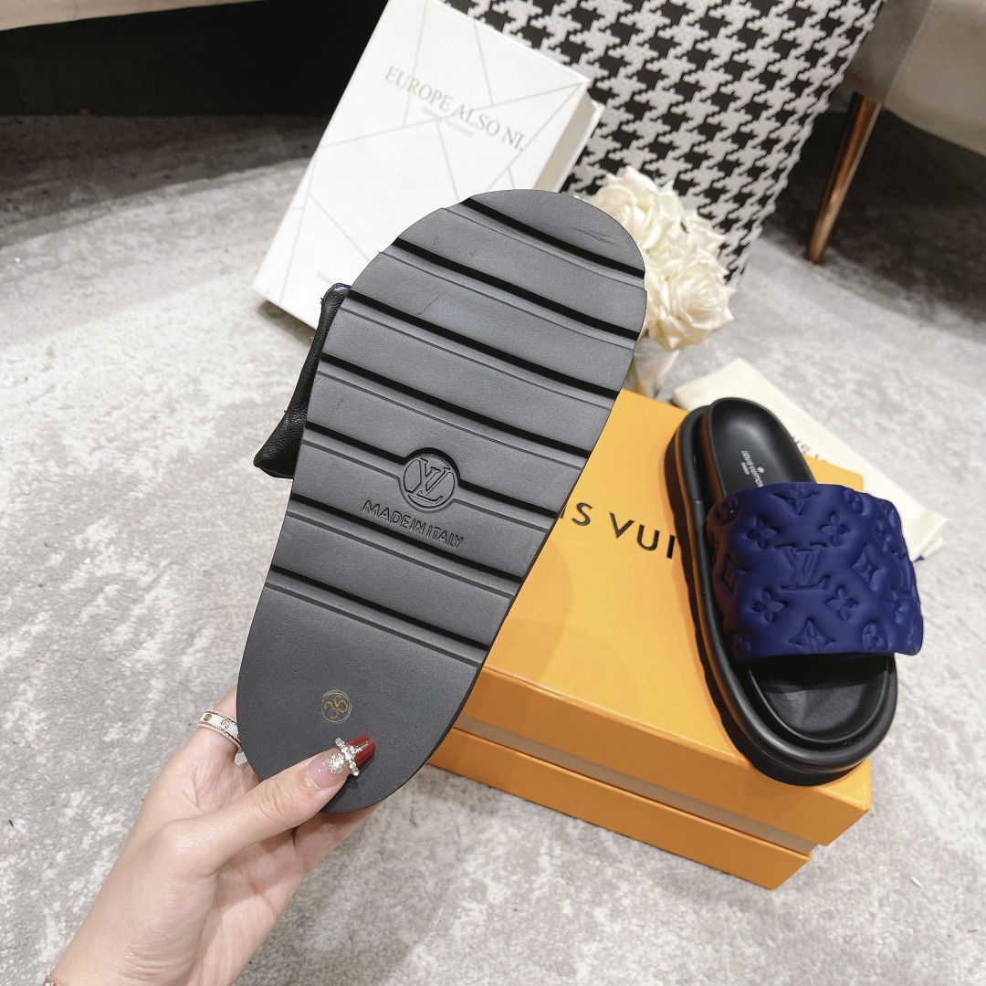 LV Fashionable Classic Versatile Leather Slippers