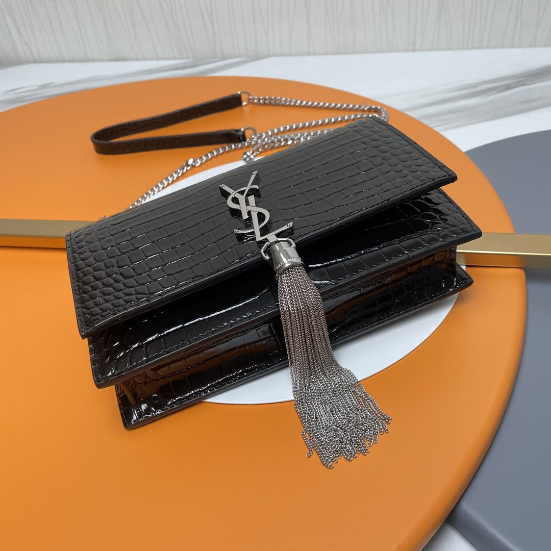 Saint Laurent Classic Chain Shoulder/Crossbody Bag for Women  in Black