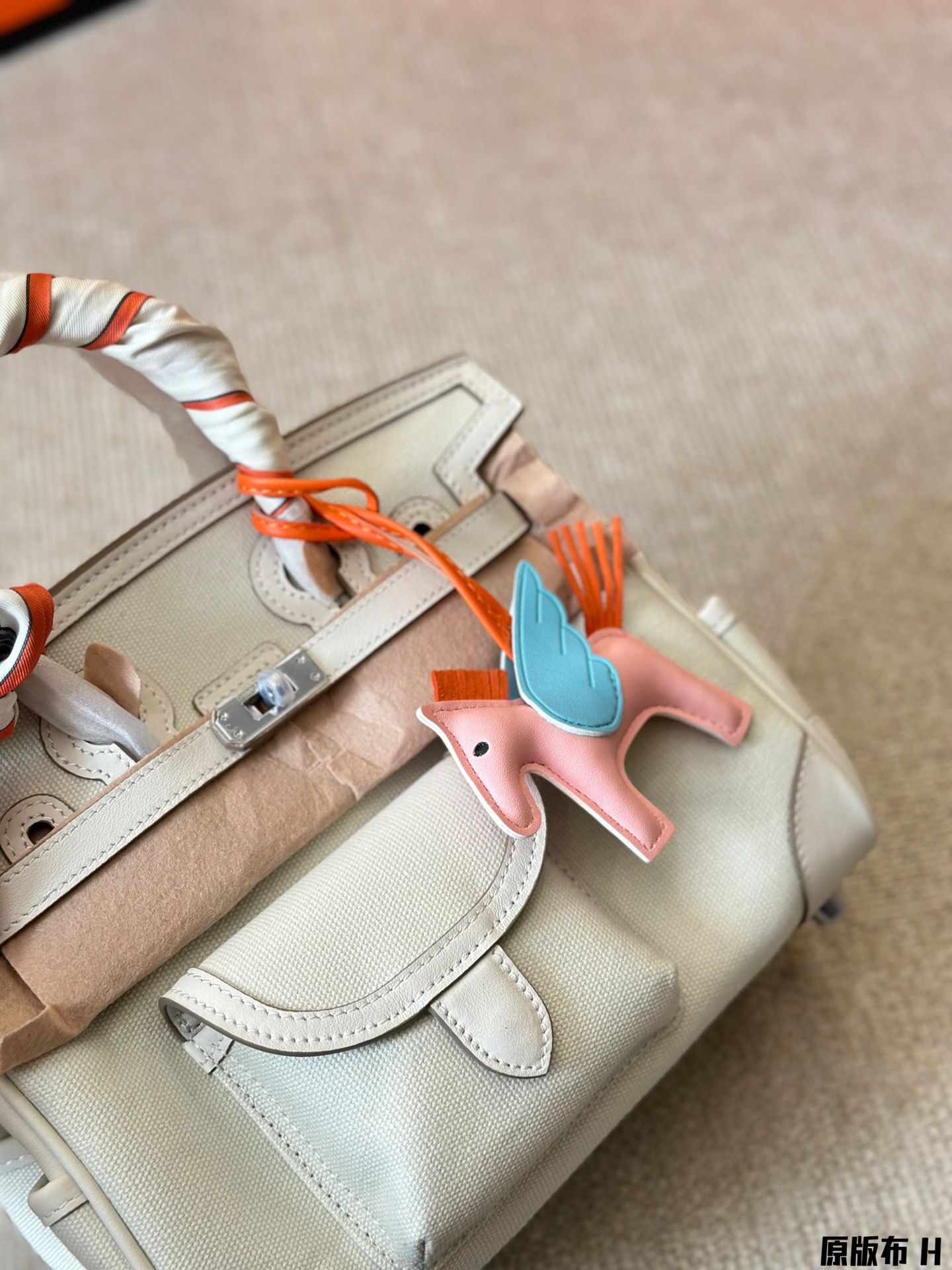 2024 New Arrival: Hermès Peau D'Ane Grain Handbag