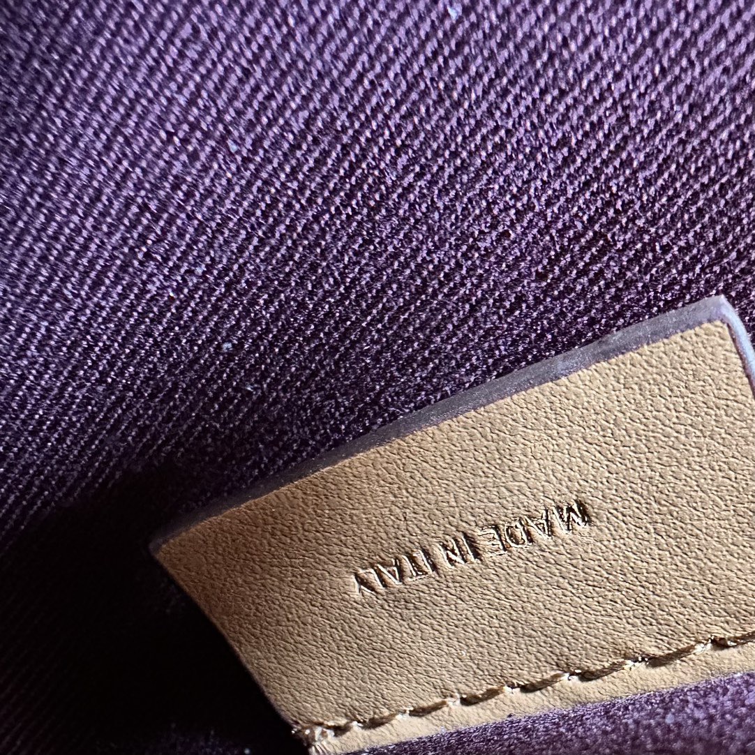 Burberry Freya Tote Bag