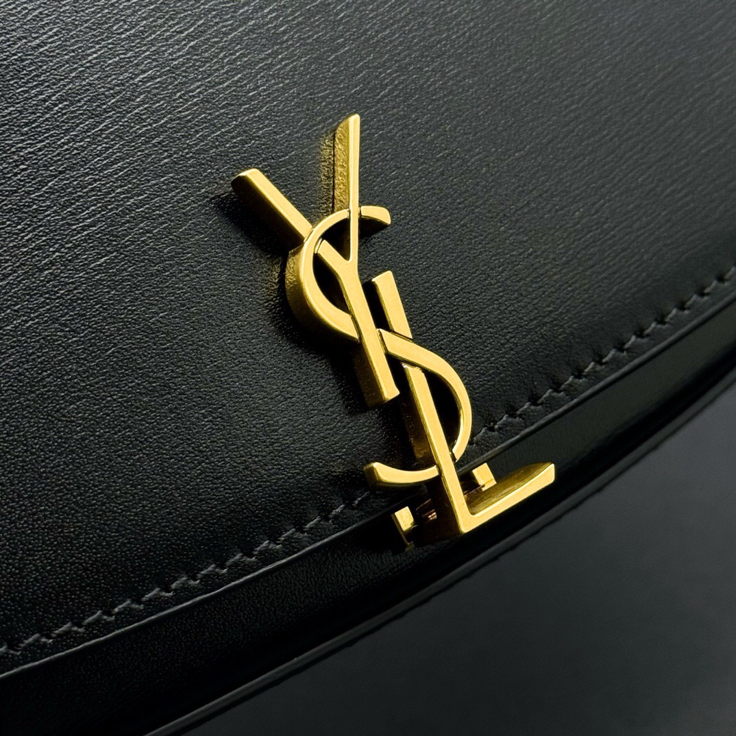 Saint Laurent Voltaire Underarm Bag
