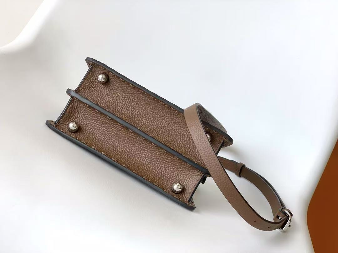 Fendi Iconic Peekaboo ISeeU Handbag