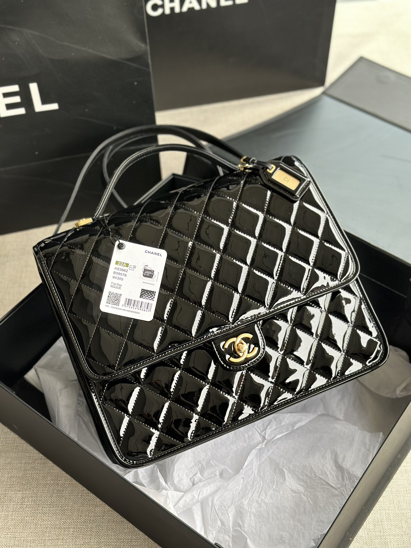 Chanel Large Caviar Leather Messenger Bag