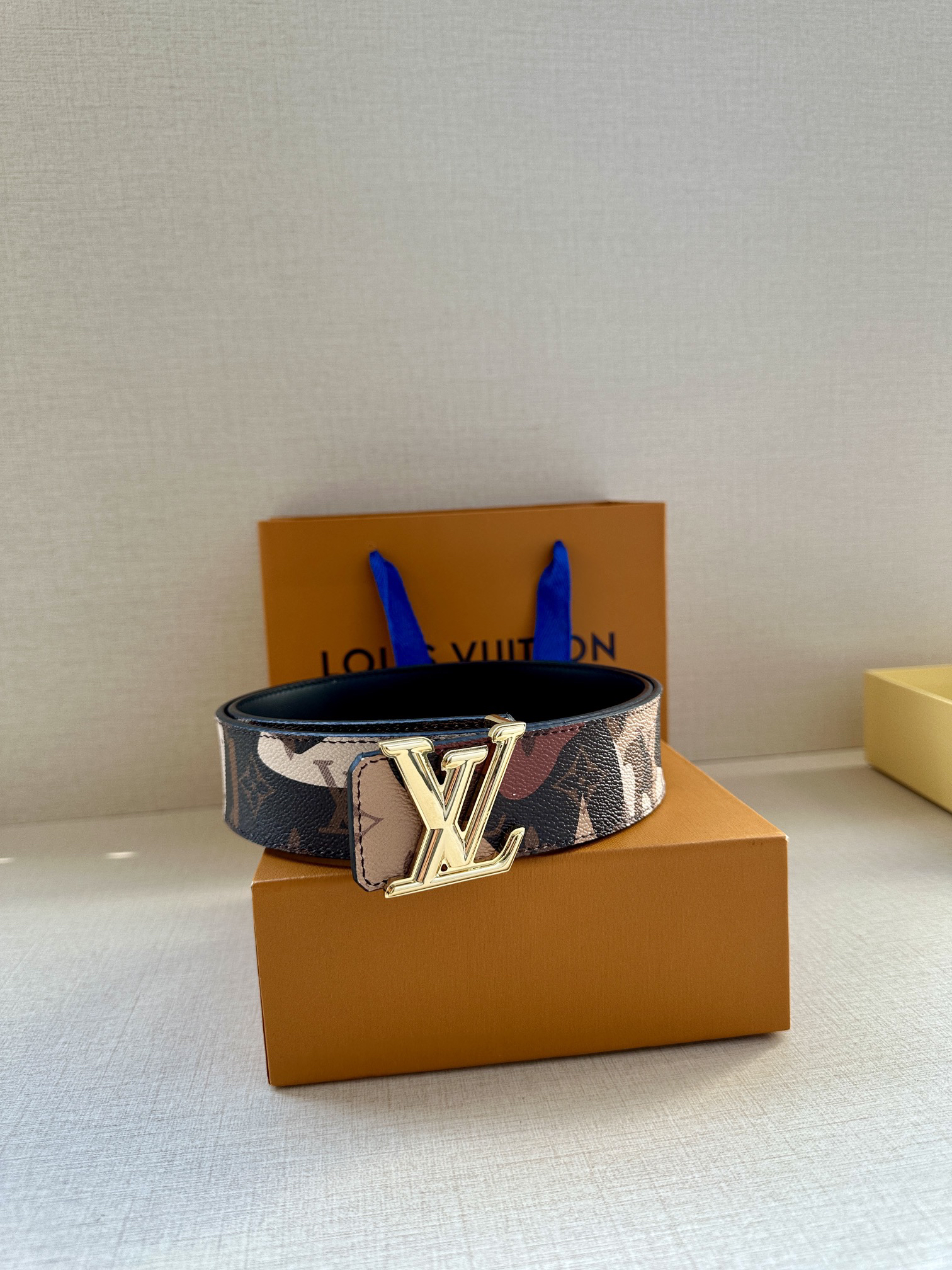 LV Portrait Leather Belt