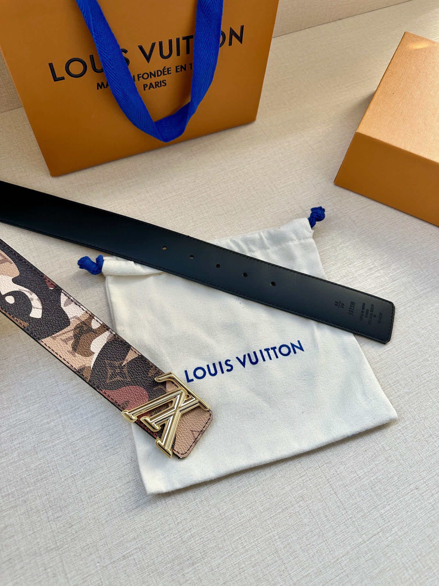 LV Portrait Leather Belt