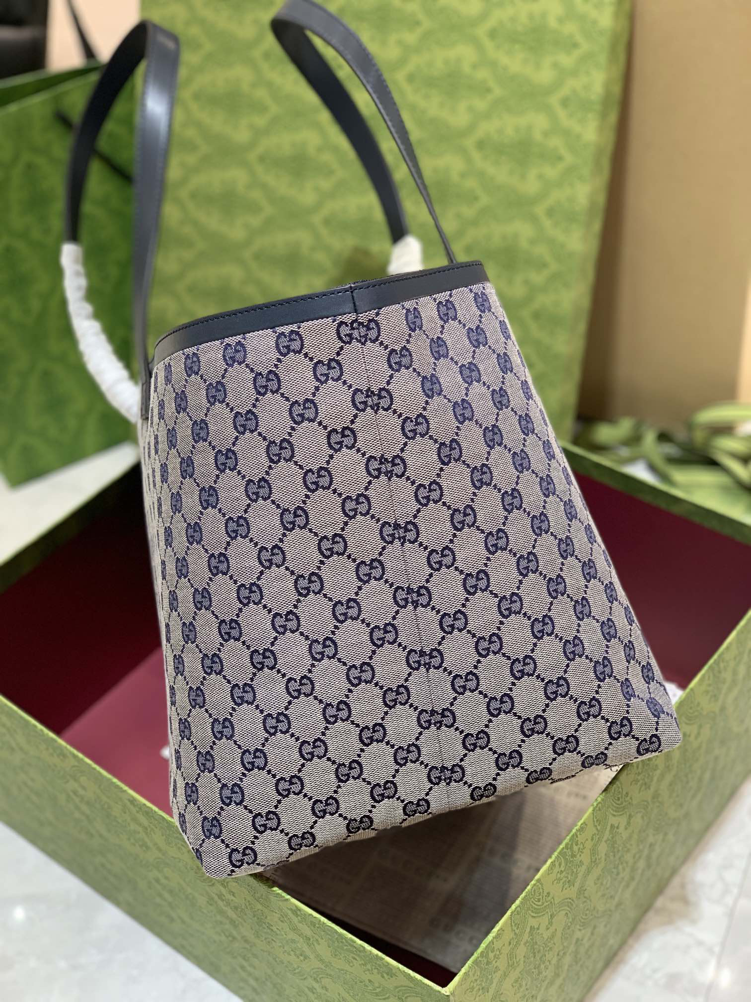 Gucci Totissima Medium Tote Bag