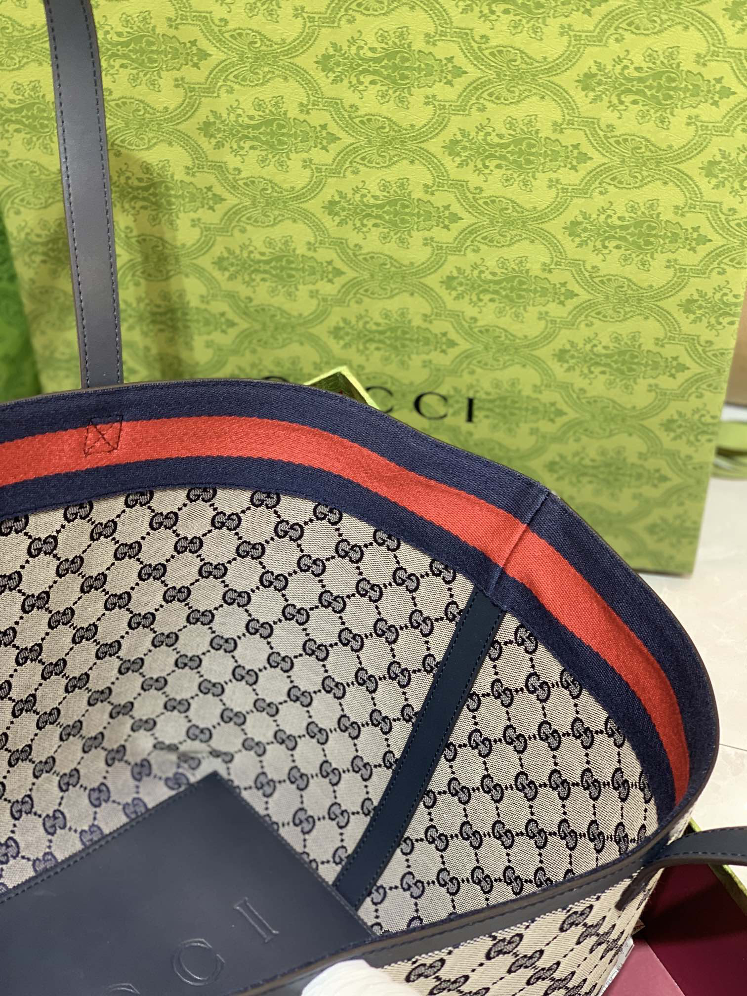 Gucci Totissima Medium Tote Bag