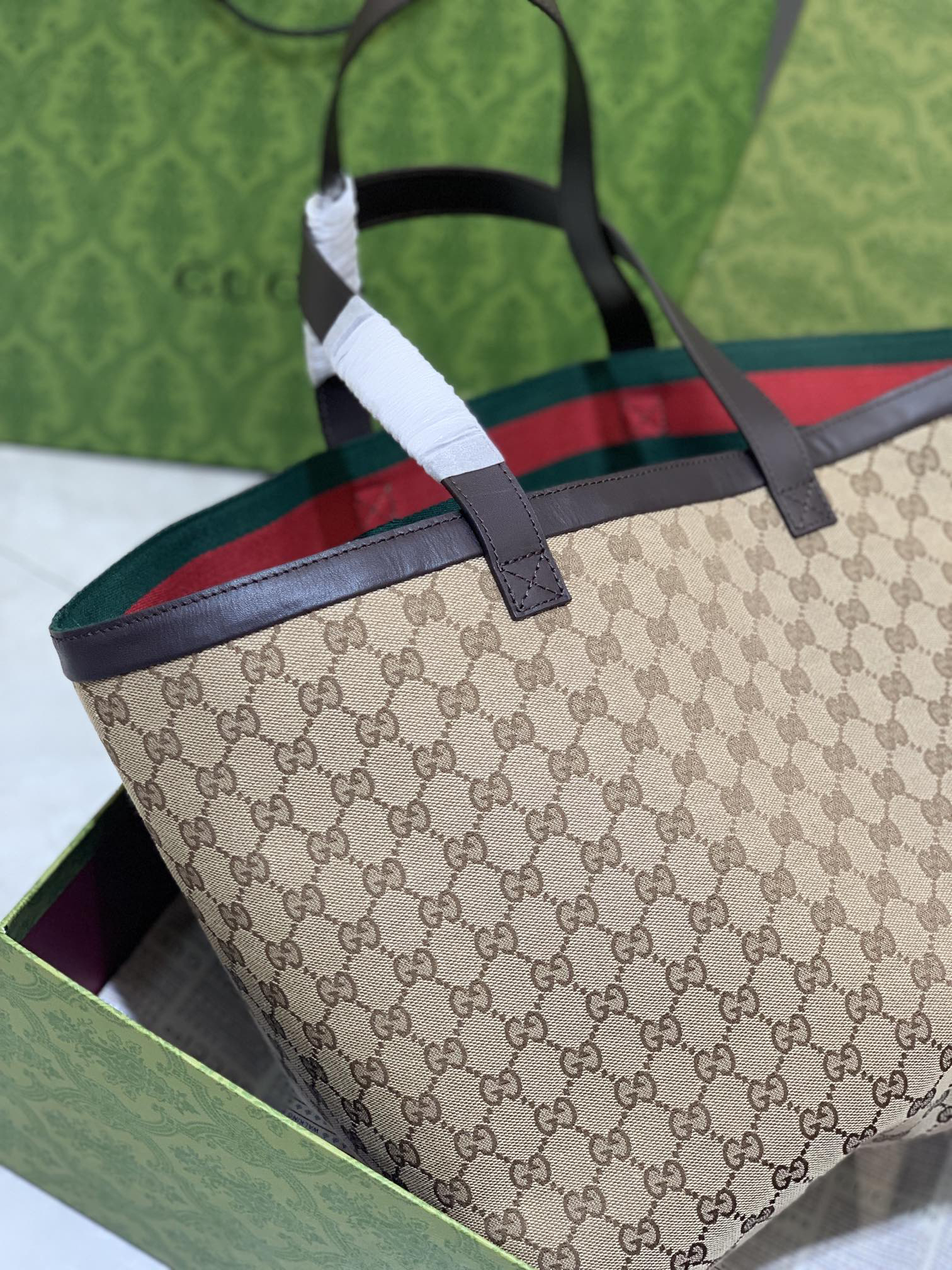 Gucci Totissima Medium Tote Bag