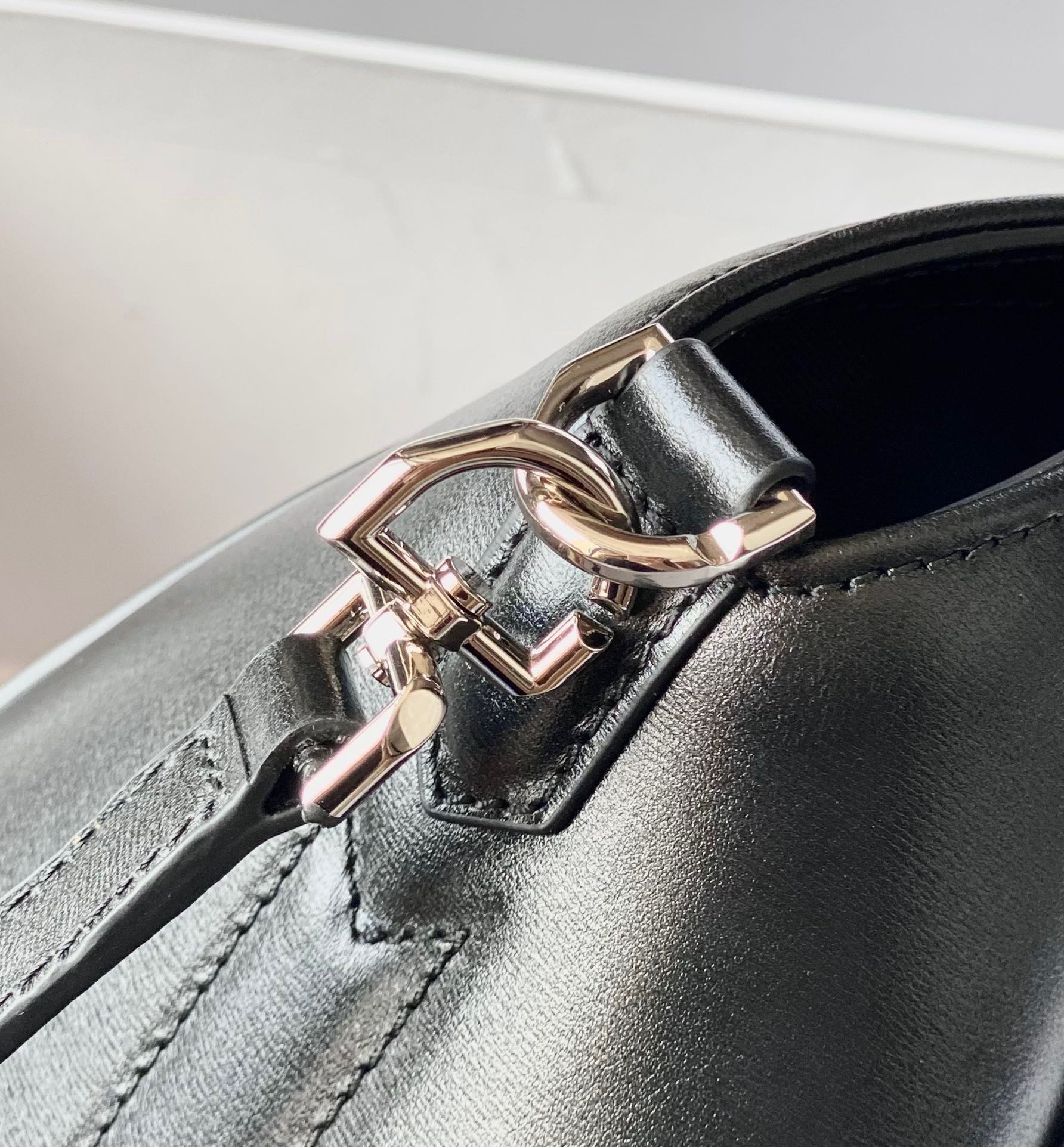 Givenchy Classic Antignoa Handbag