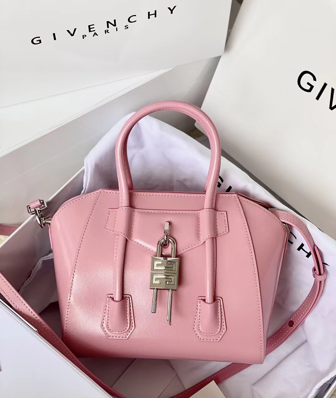 Givenchy Classic Antignoa Handbag