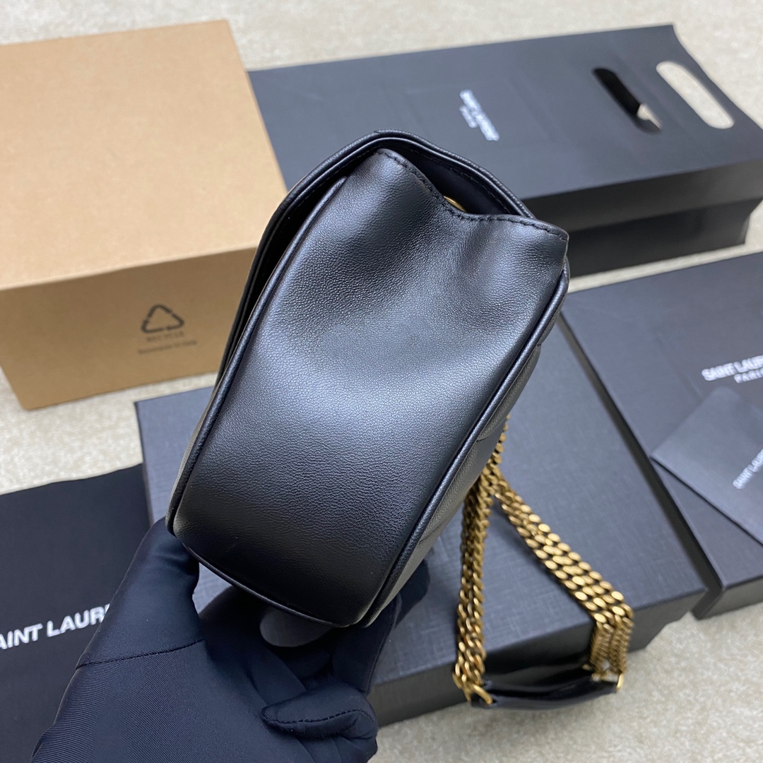 Saint Laurent Spring 2025 Early Collection Sheepskin Chain Bag