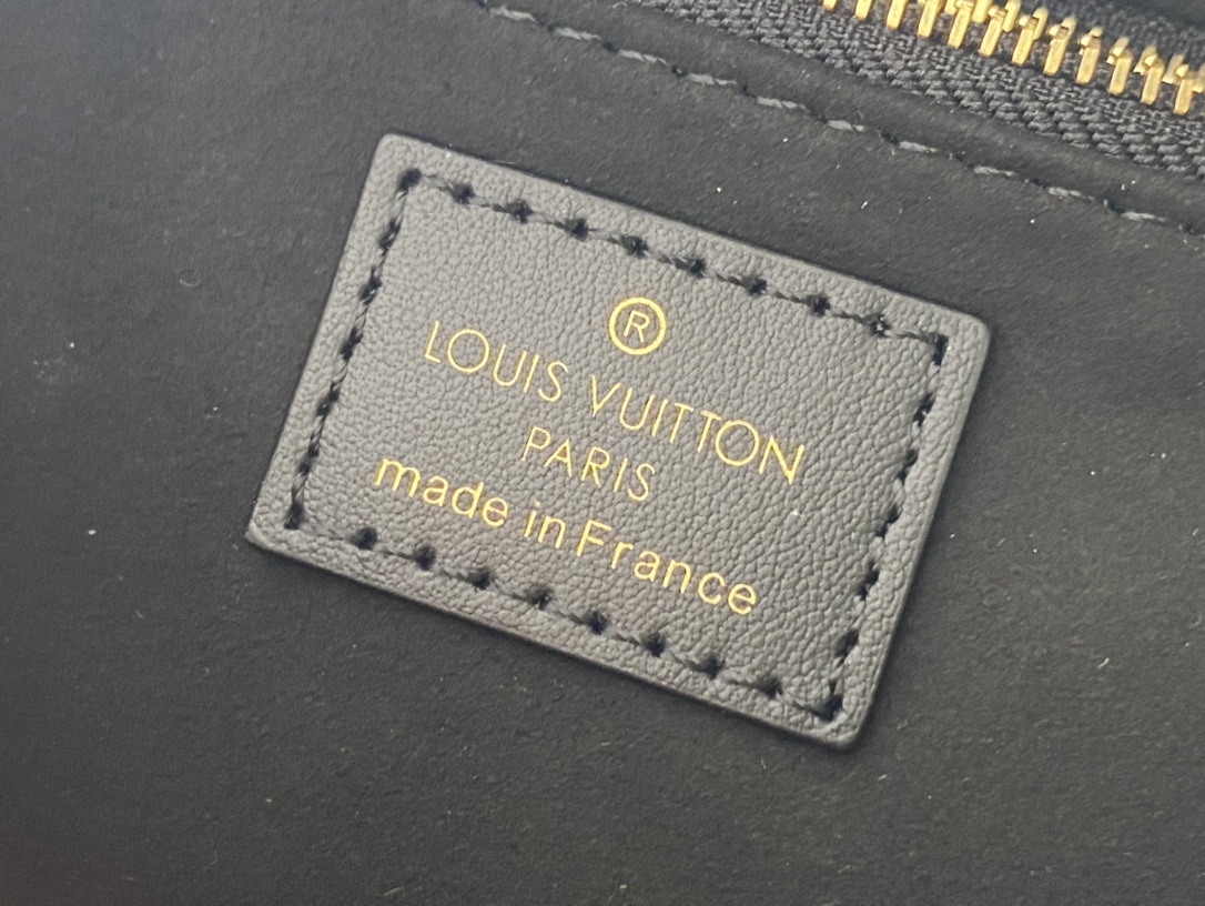 Louis Vuitton Petite Malle Souple Handbag