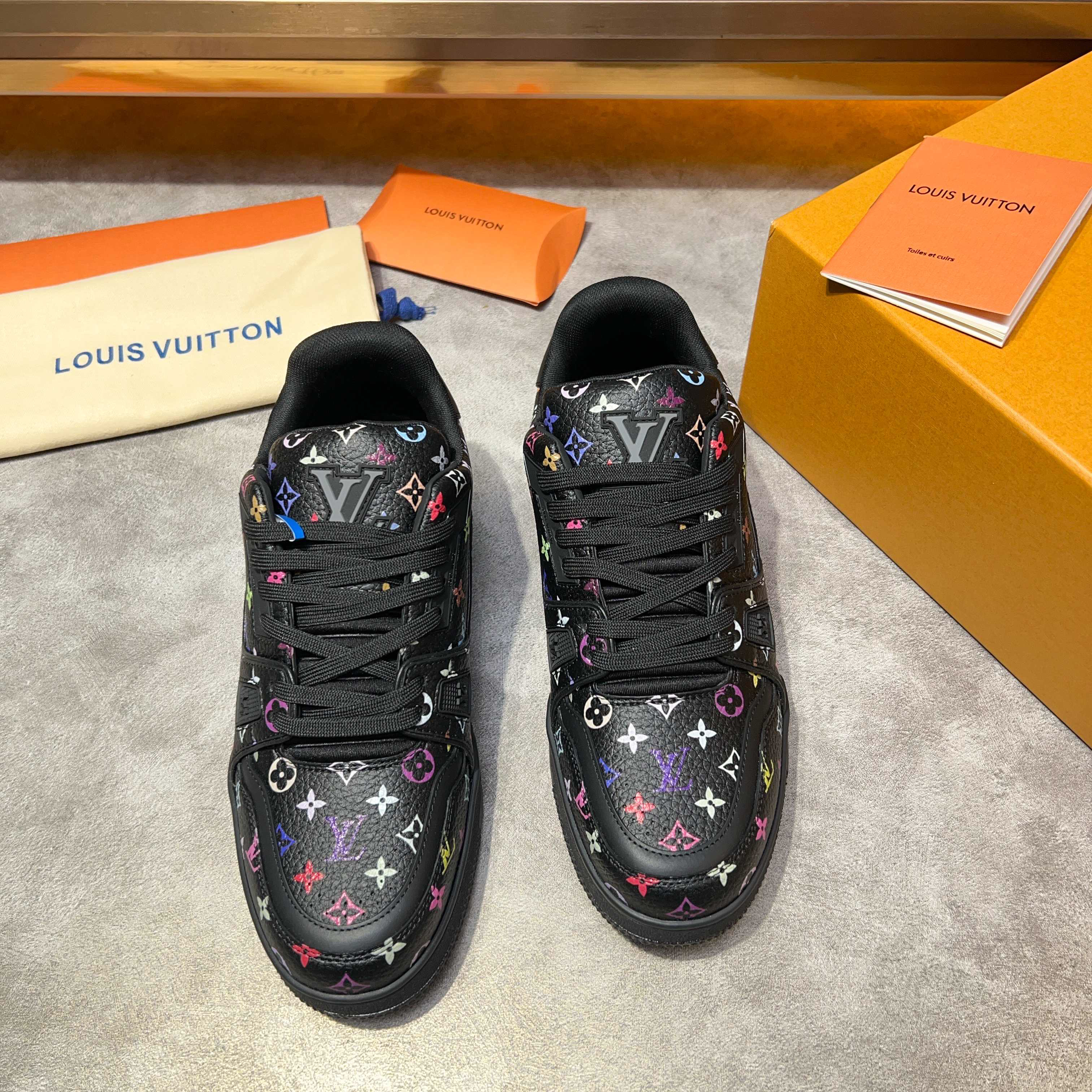 LV x TM LV TRAINER Sneakers