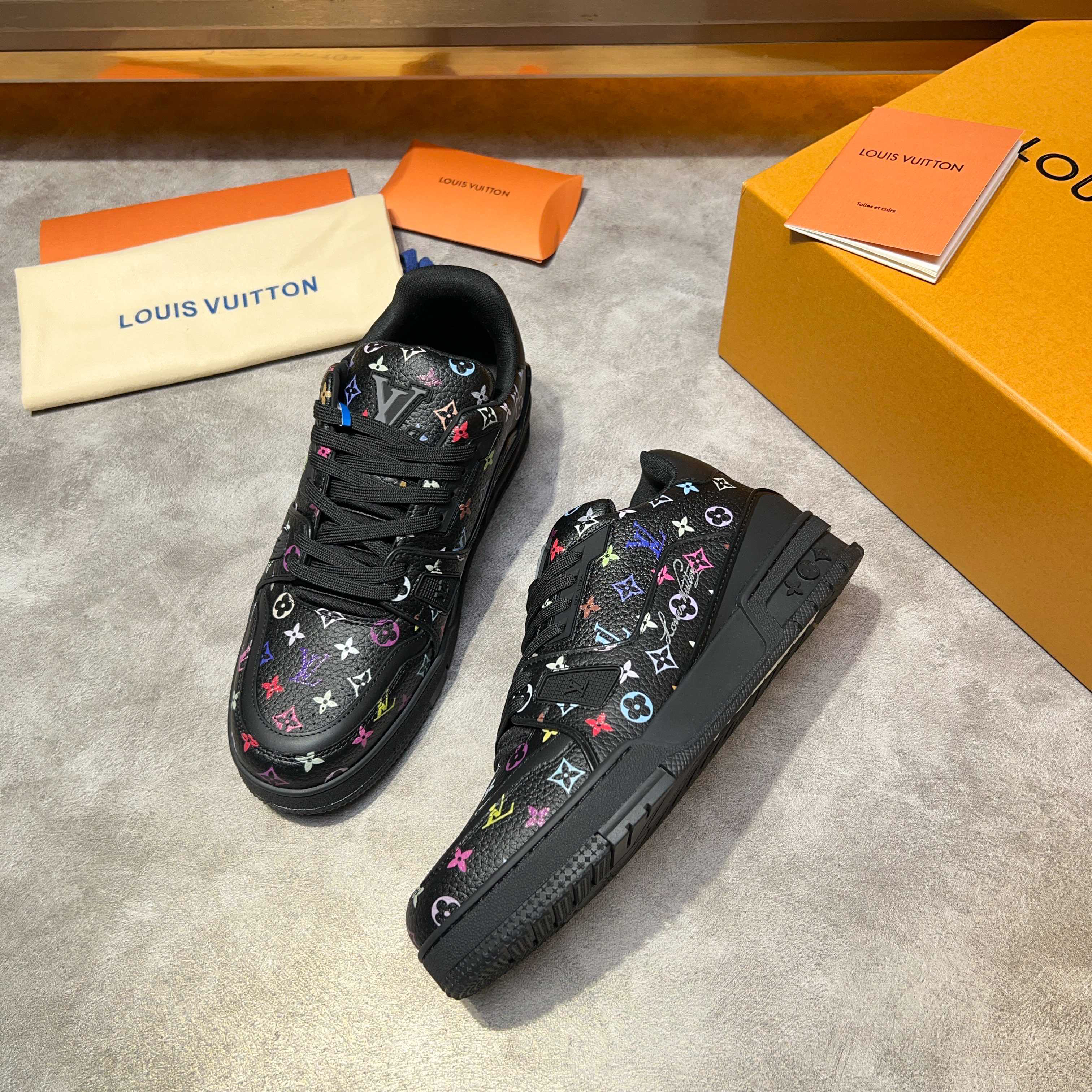 LV x TM LV TRAINER Sneakers