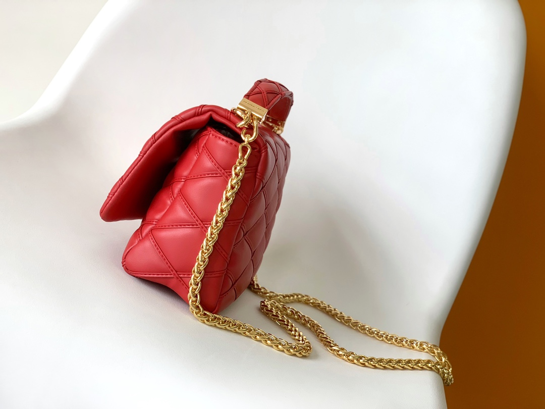 Louis Vuitton Checkerboard Cowhide Chain Bag
