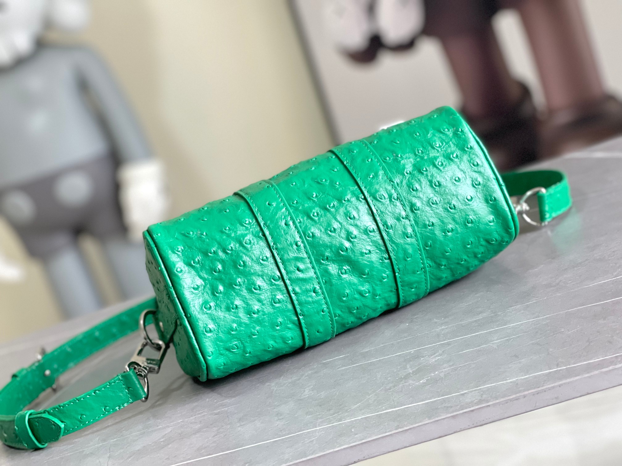 Louis Vuitton Keepall 25 Handbag