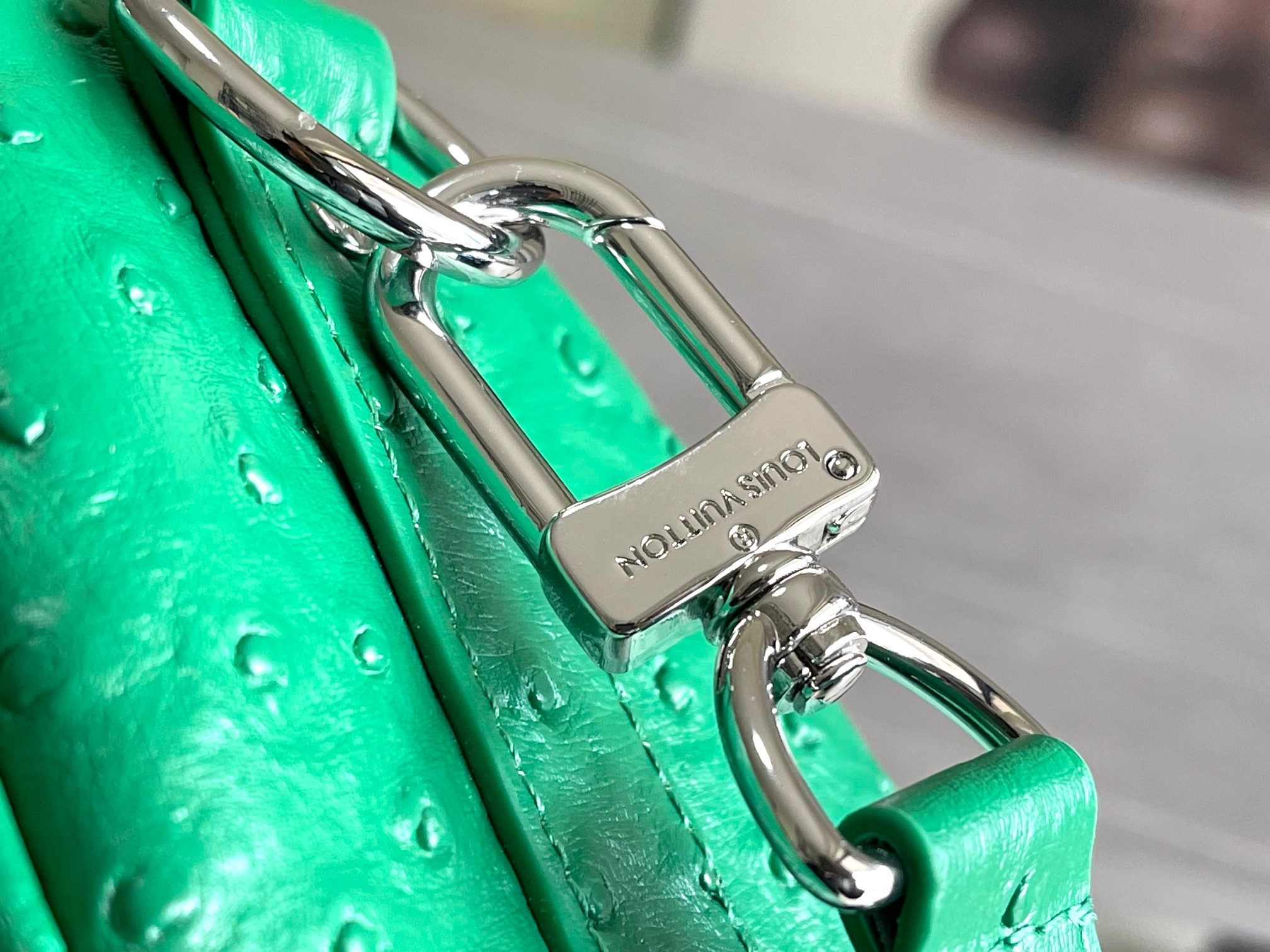 Louis Vuitton Keepall 25 Handbag