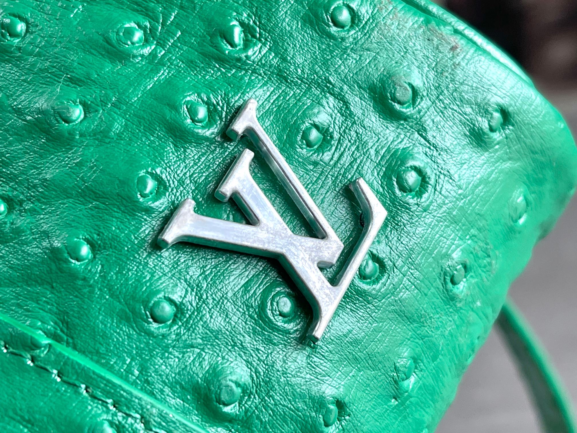 Louis Vuitton Keepall 25 Handbag