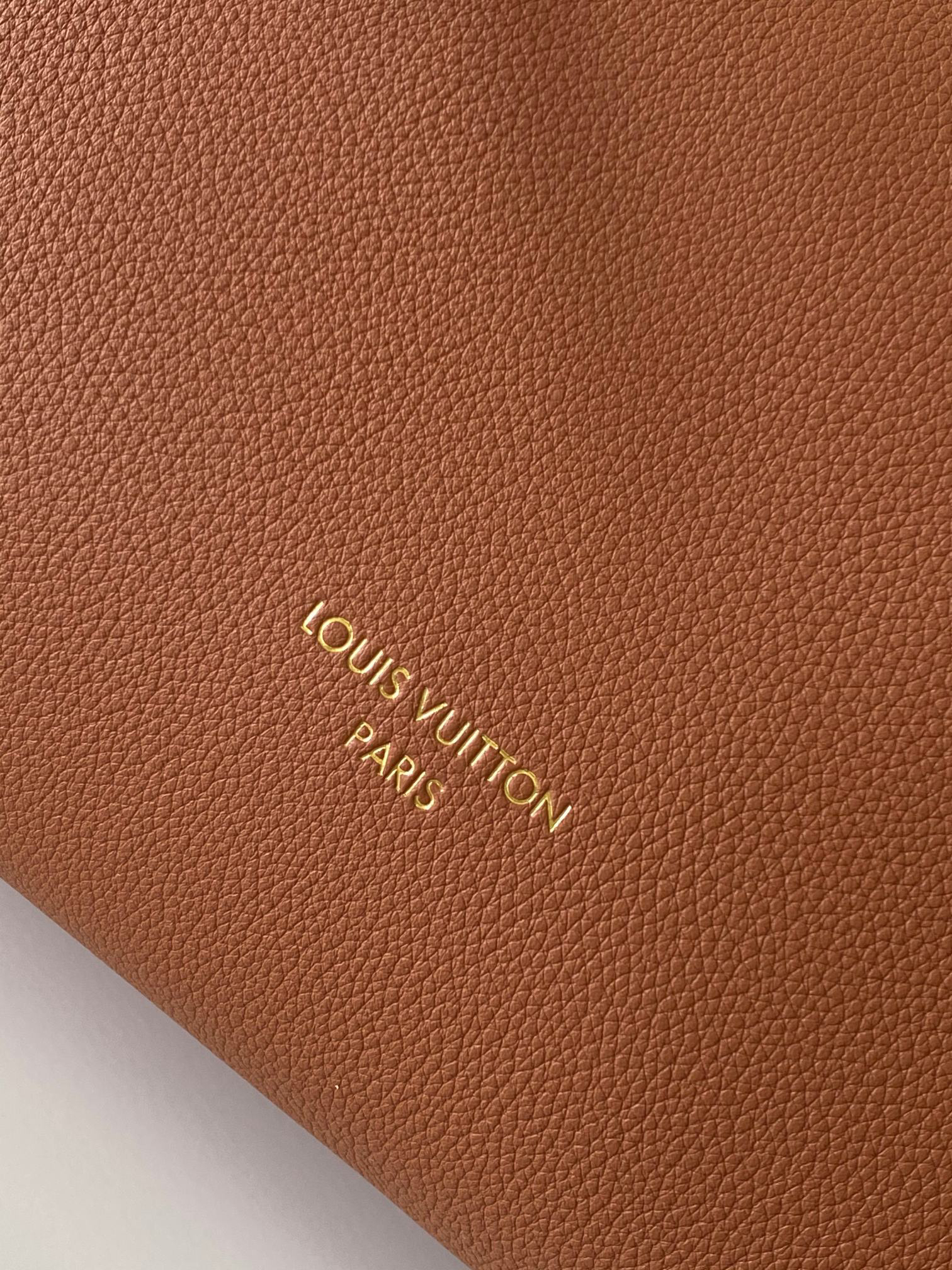 Low Key Cabas Medium Handbag