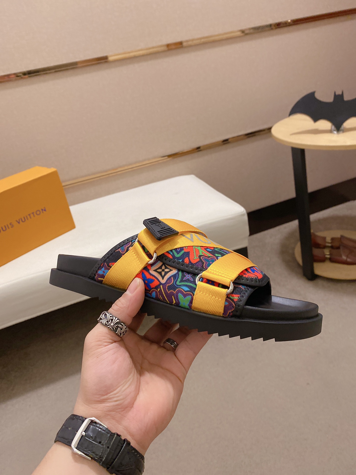 LV Louis Vuitton Creative Color-Blocked Slide Sandals