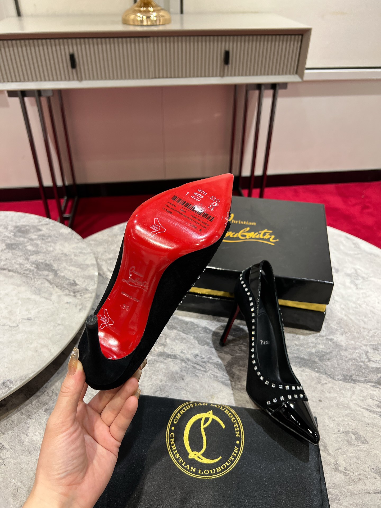 Louboutins duvette strass stilettos