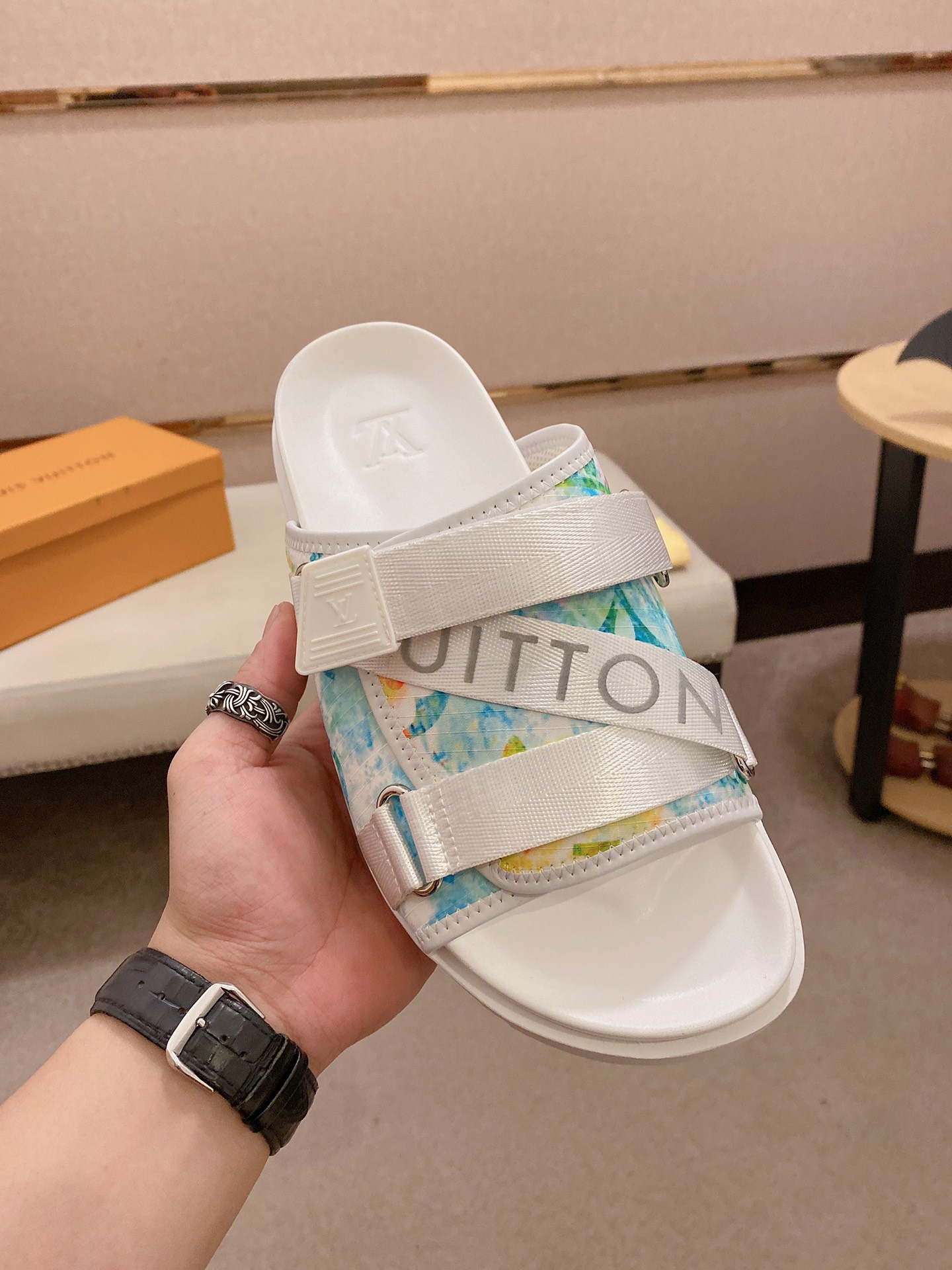 LV Louis Vuitton Creative Color-Blocked Slide Sandals