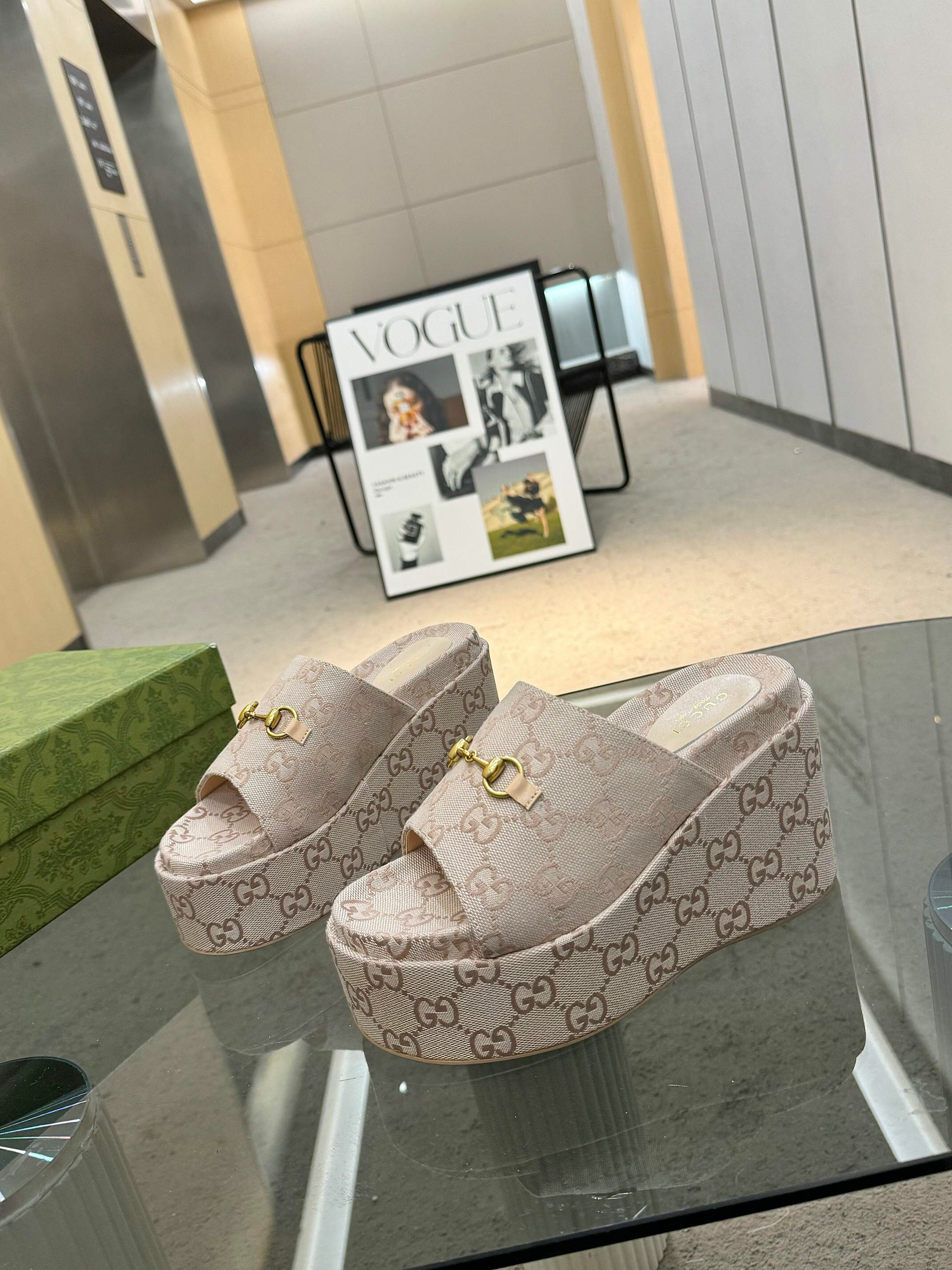 Gucci Waterproof Platform Thick-Soled Slippers