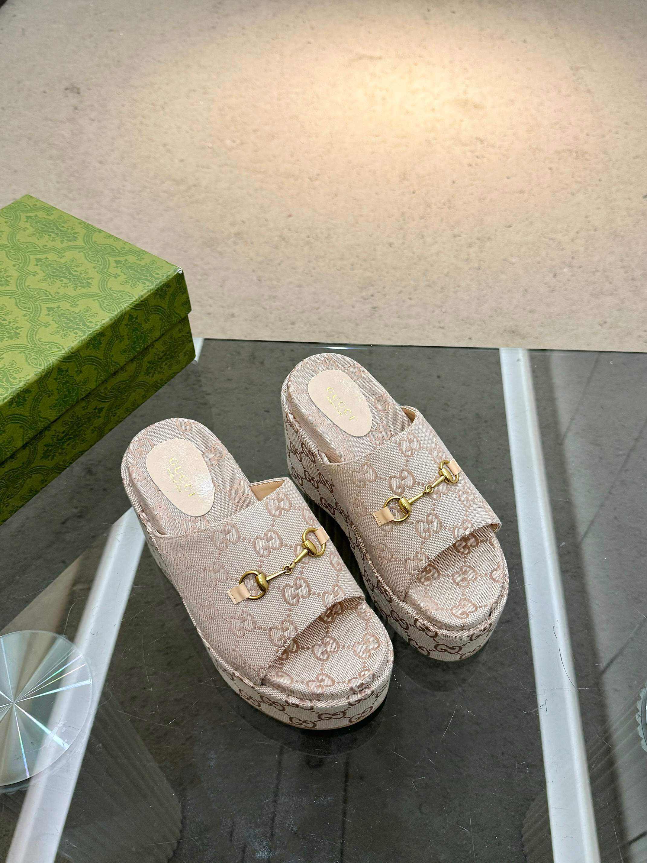 Gucci Waterproof Platform Thick-Soled Slippers