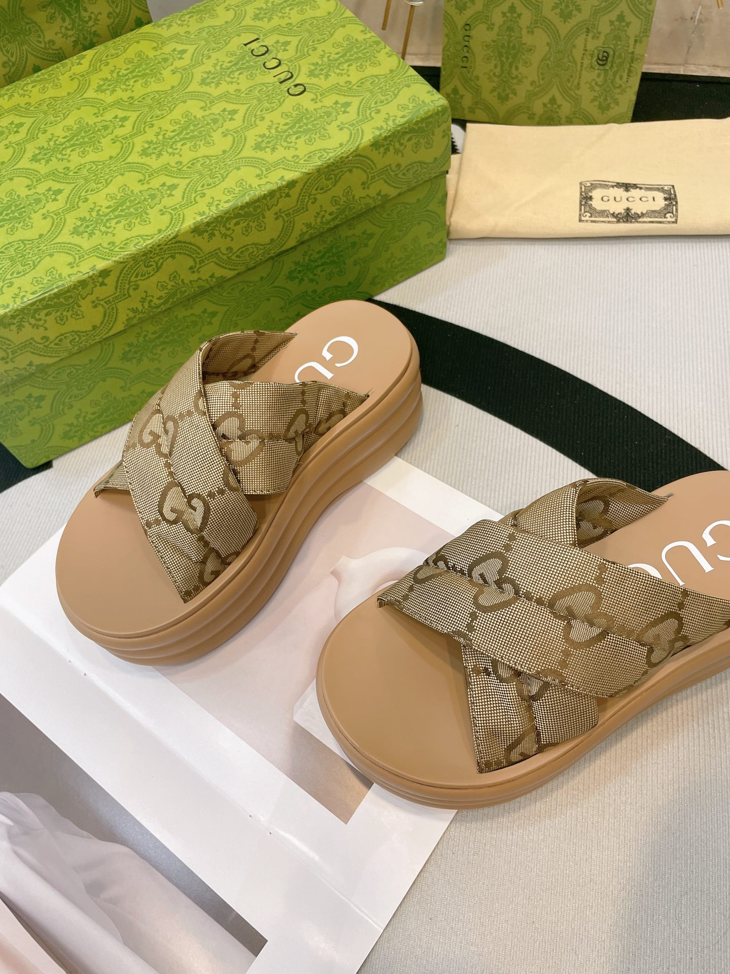 Gucci Waterproof Platform Thick-Soled Slippers