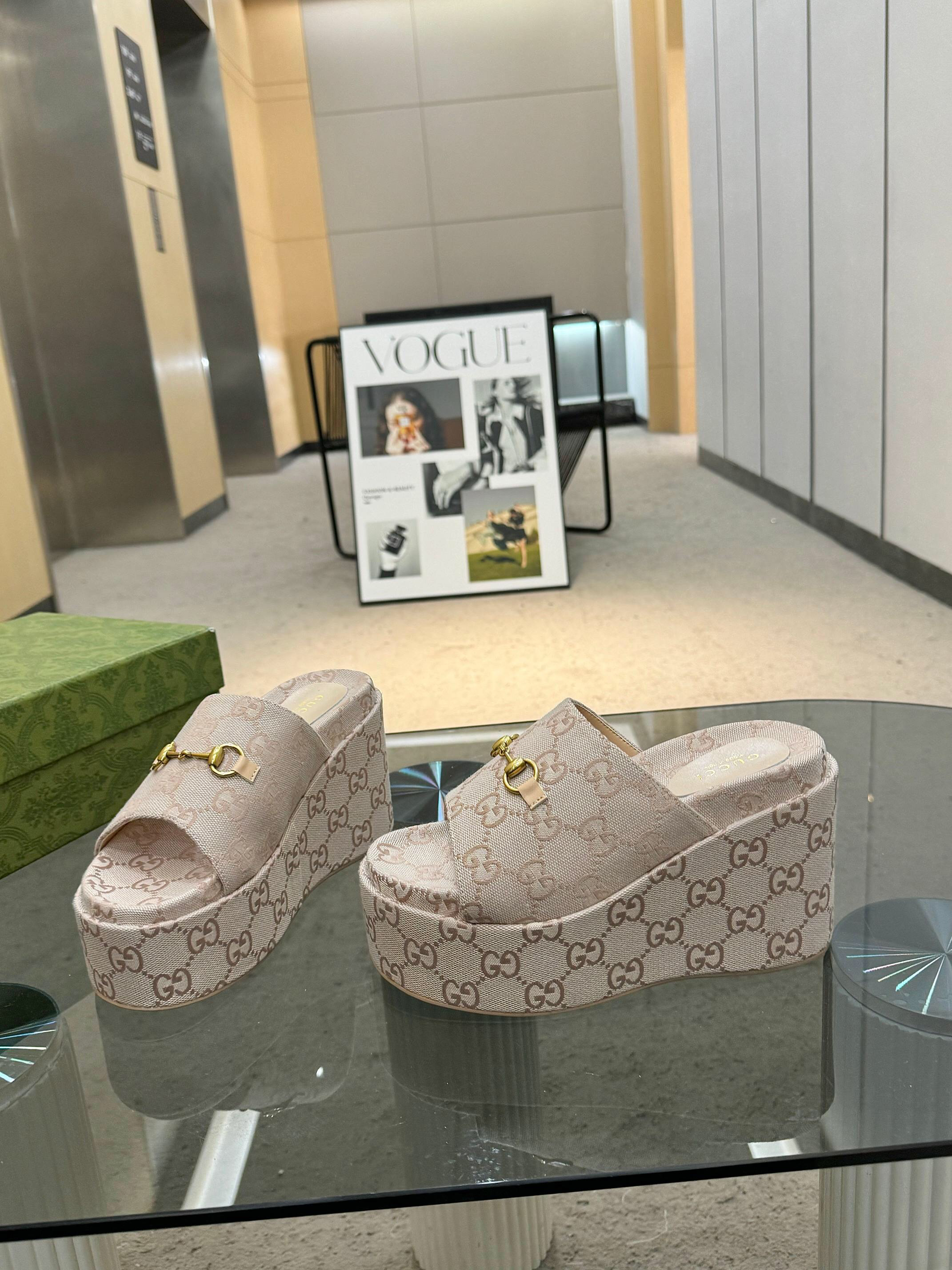 Gucci Waterproof Platform Thick-Soled Slippers