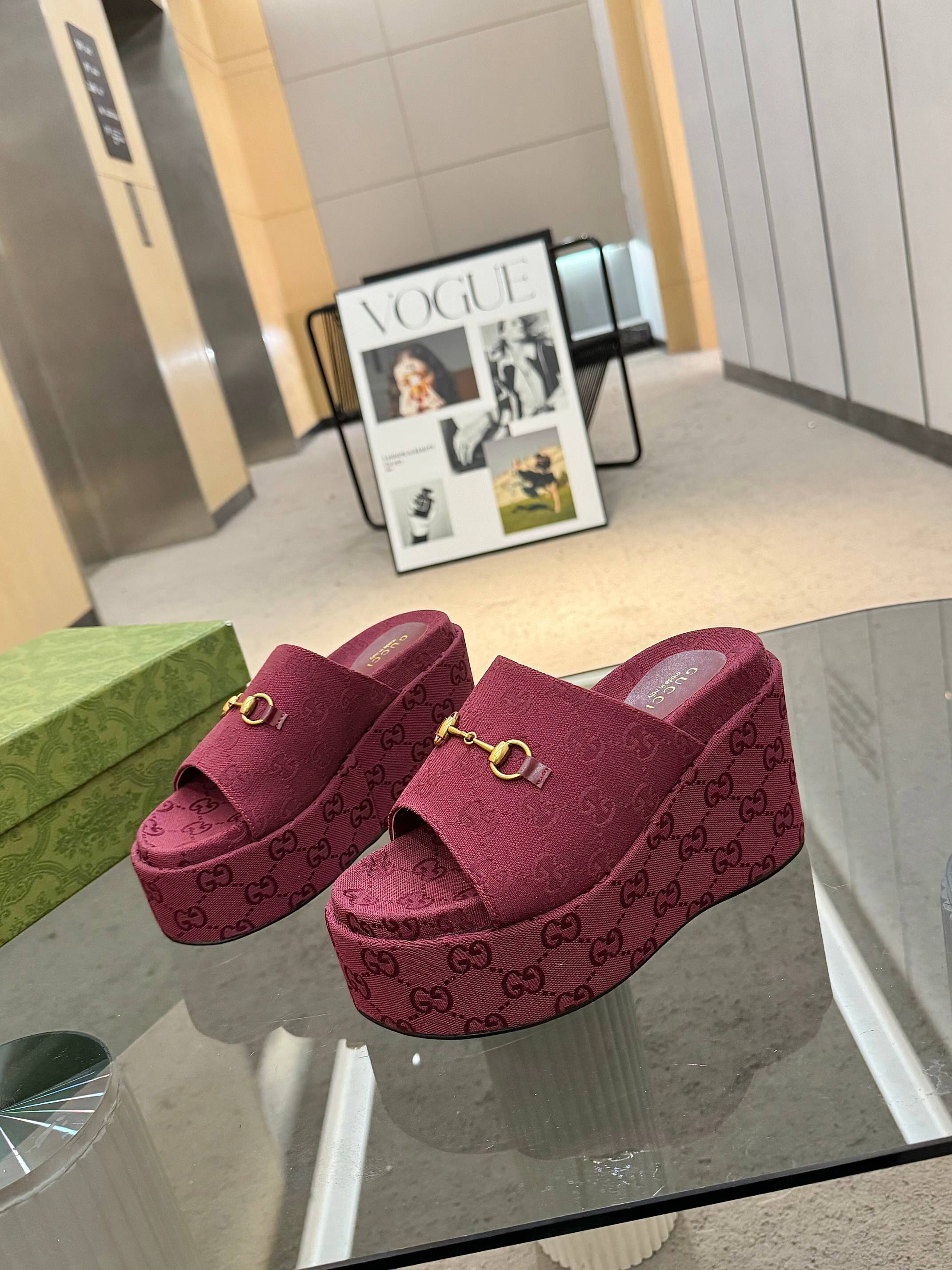 Gucci Waterproof Platform Thick-Soled Slippers