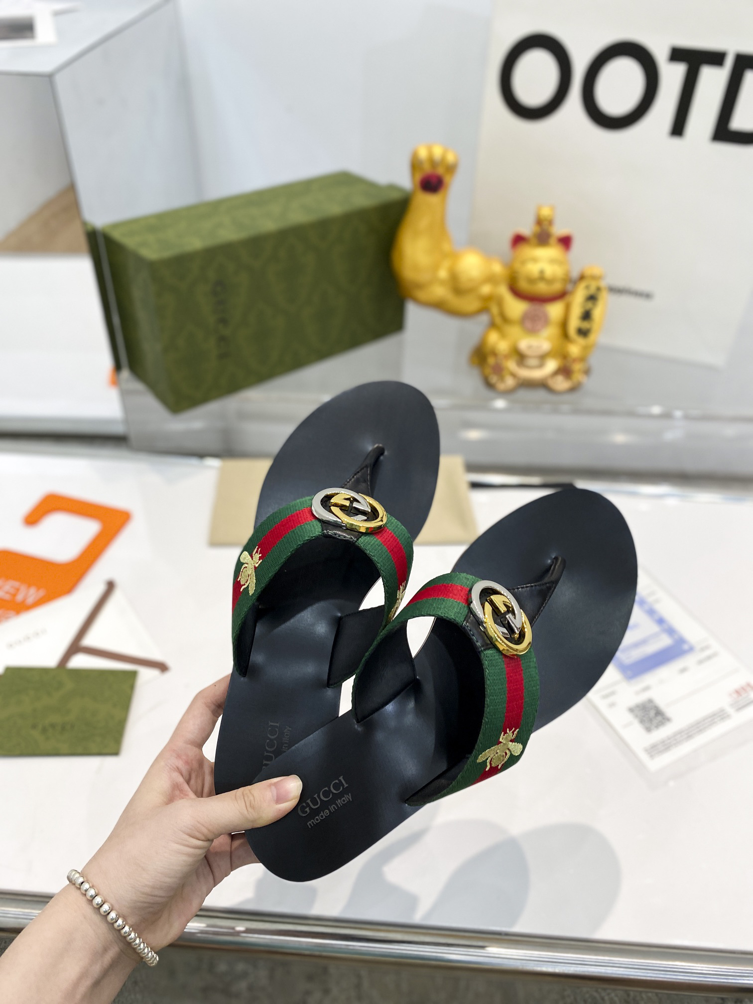 Gucci Flat Women's Slippers