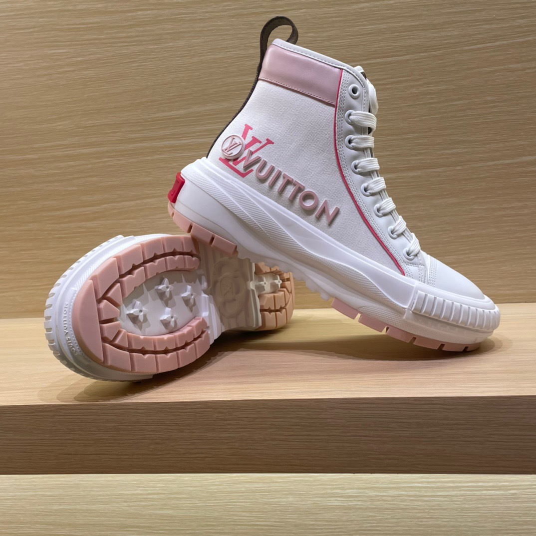 Louis Vuitton LV Squad Casual Sneakers