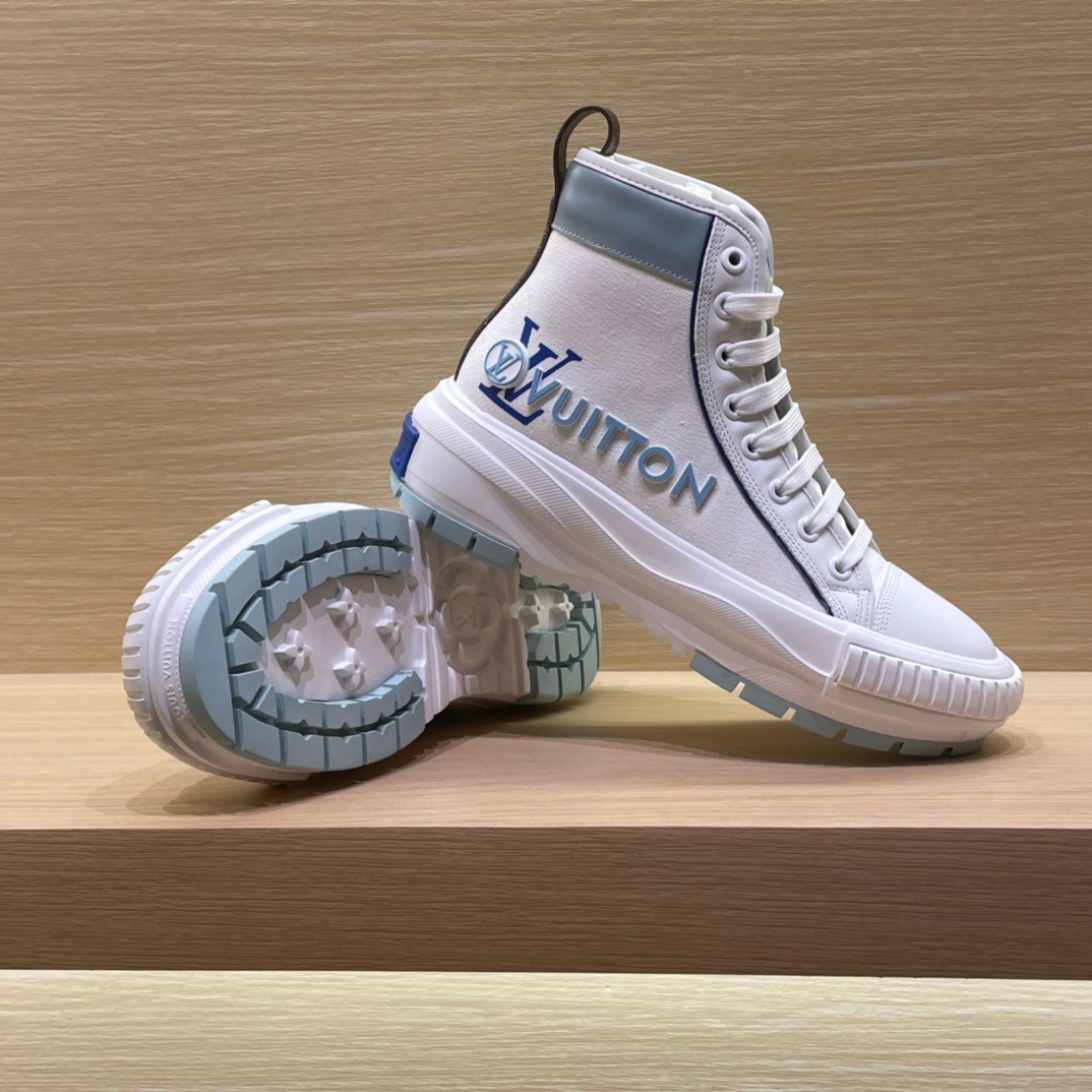 Louis Vuitton LV Squad Casual Sneakers