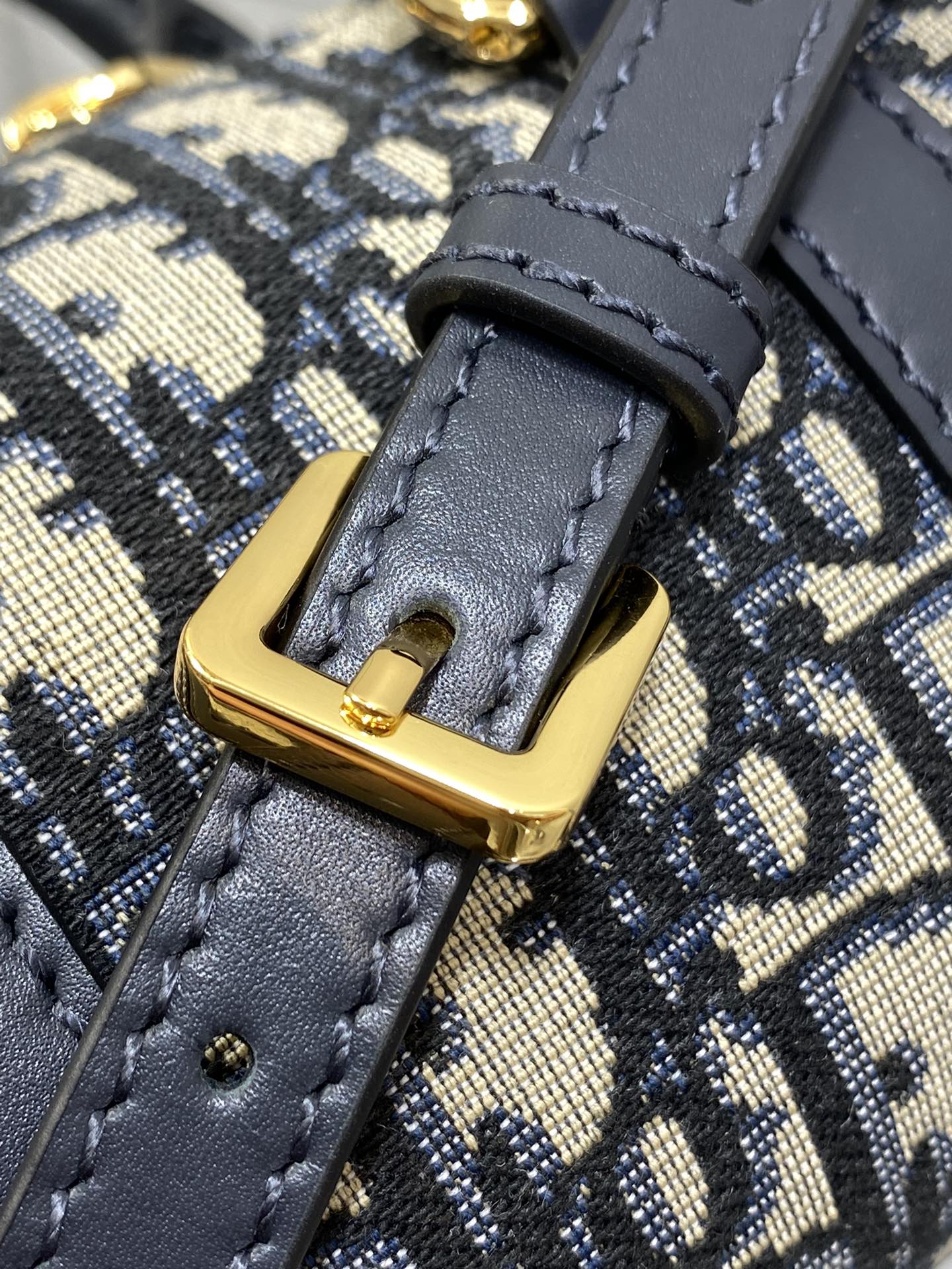 DIOR Groove 16 Handbag