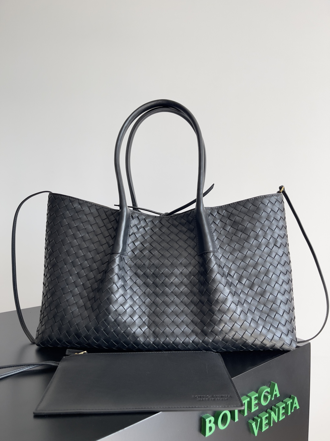 Bottega Veneta Pinacoteca Woven Leather Tote Bag (Large)