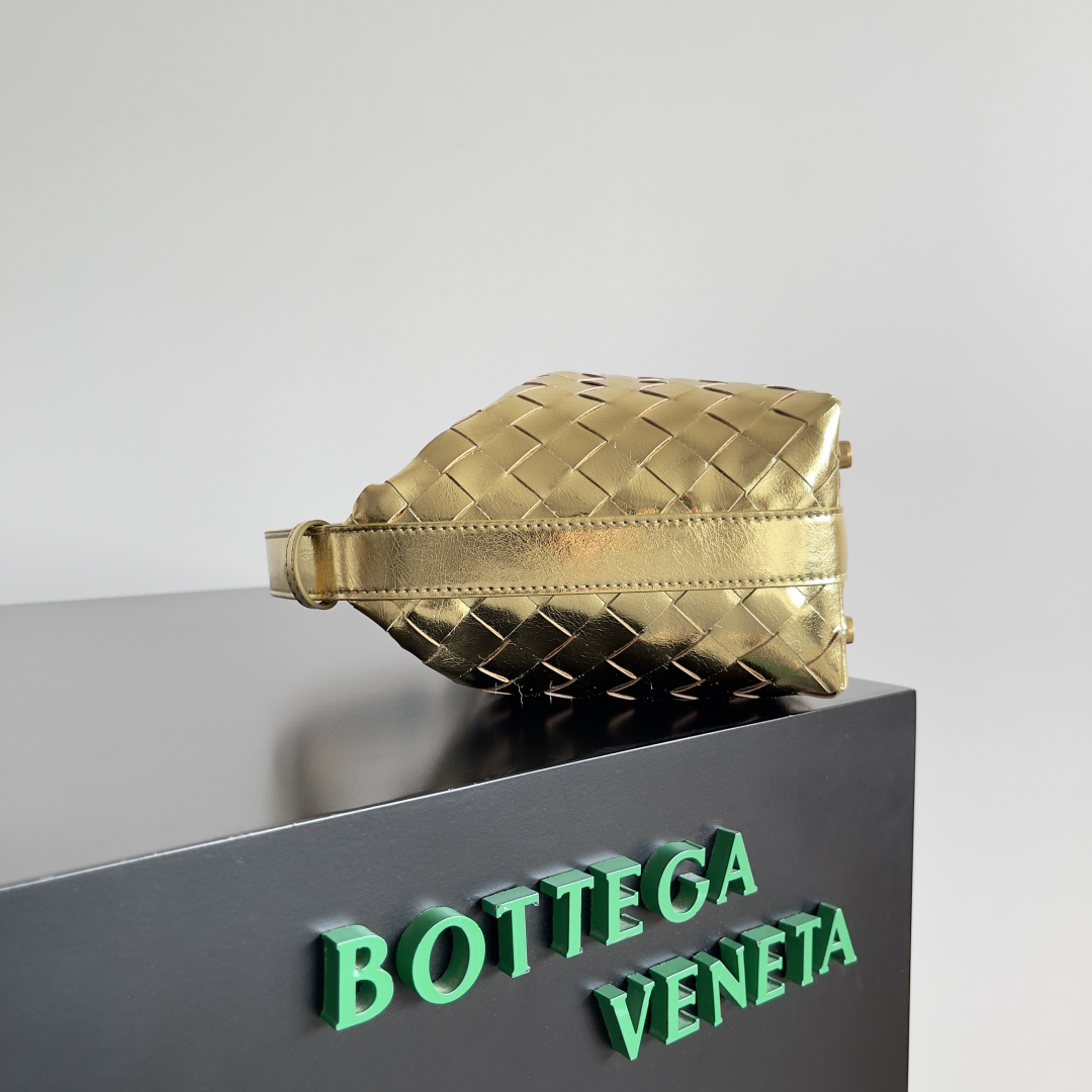 Bottega Veneta Wallace Shoulder Bag